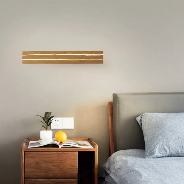 BreakLight - Wall Lamp with Crack Design