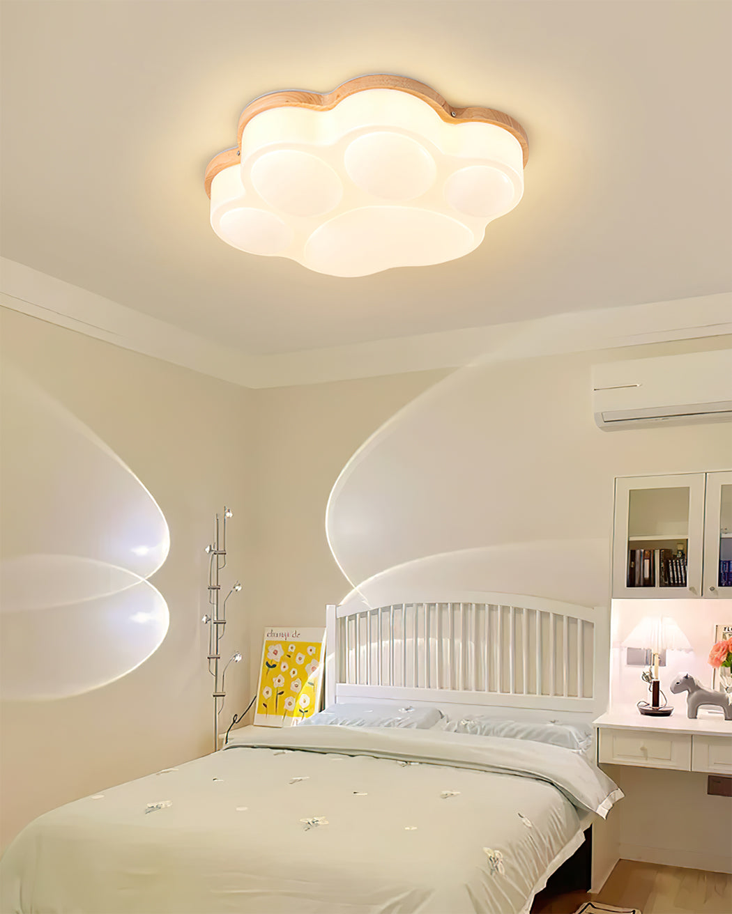 PootLuxe - Plafonnier avec design de patte de chat et éclairage intime