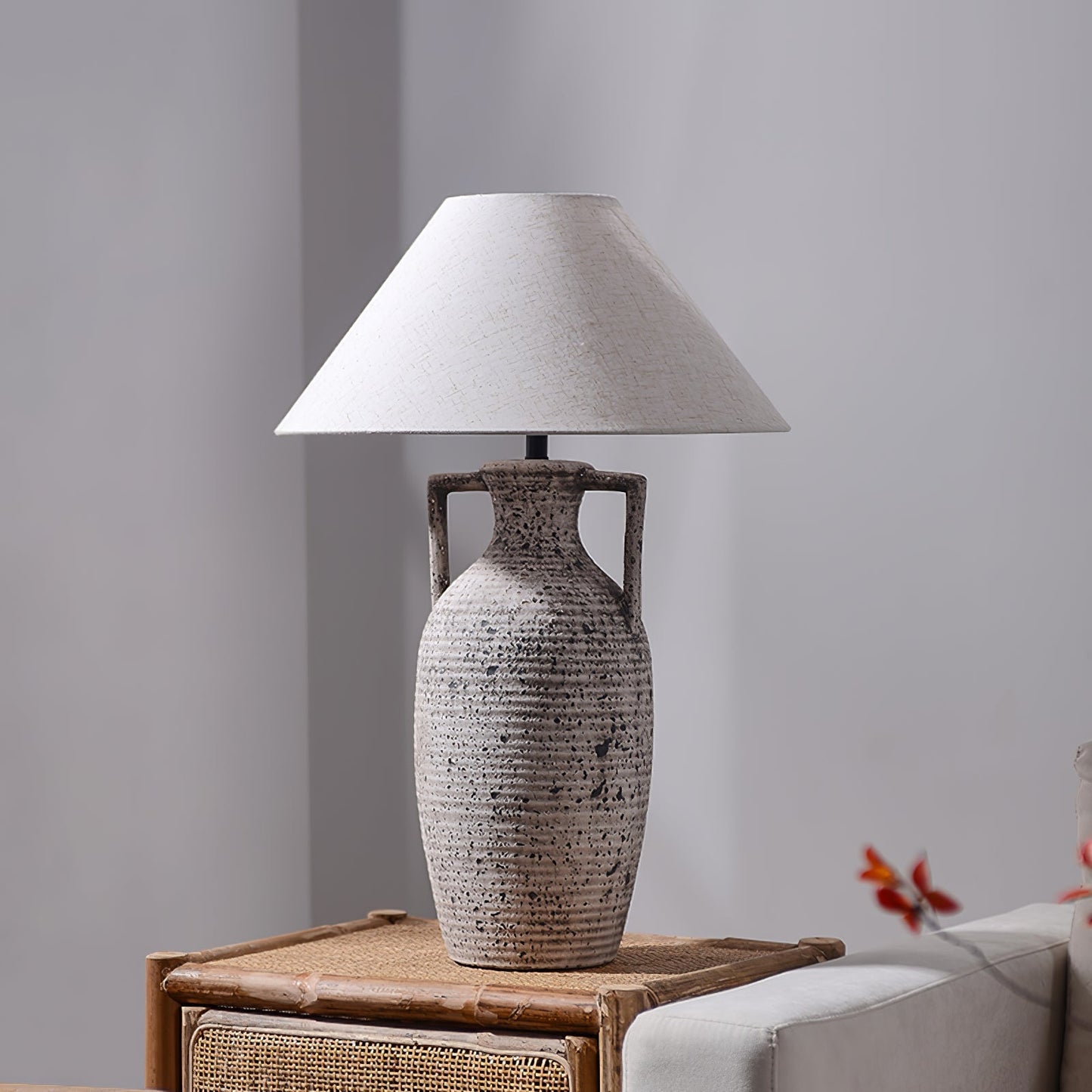Prikket keramisk bordlampe