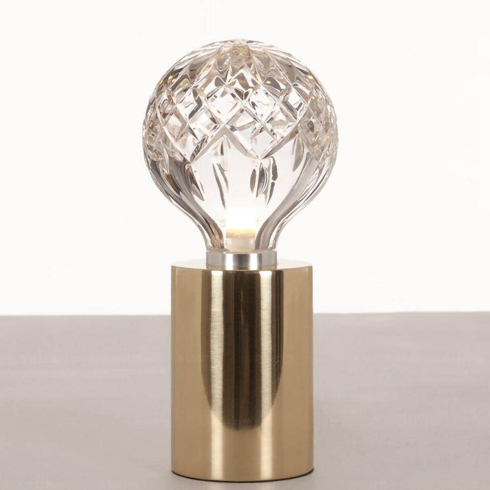 LuxeCrystal - Bordlampe med skinnende krystalkugle og varmt skær