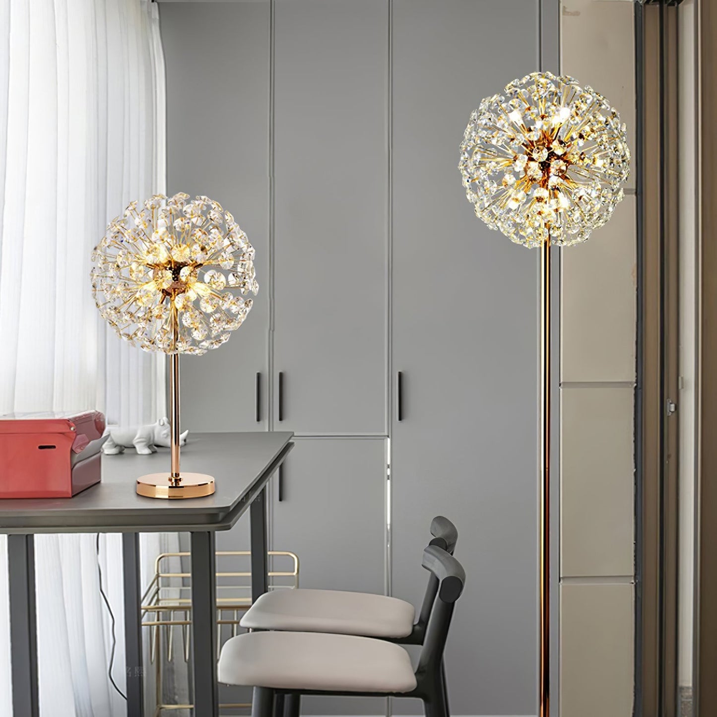 CrystalBloom - Bordlampe inspireret af mælkebøtte