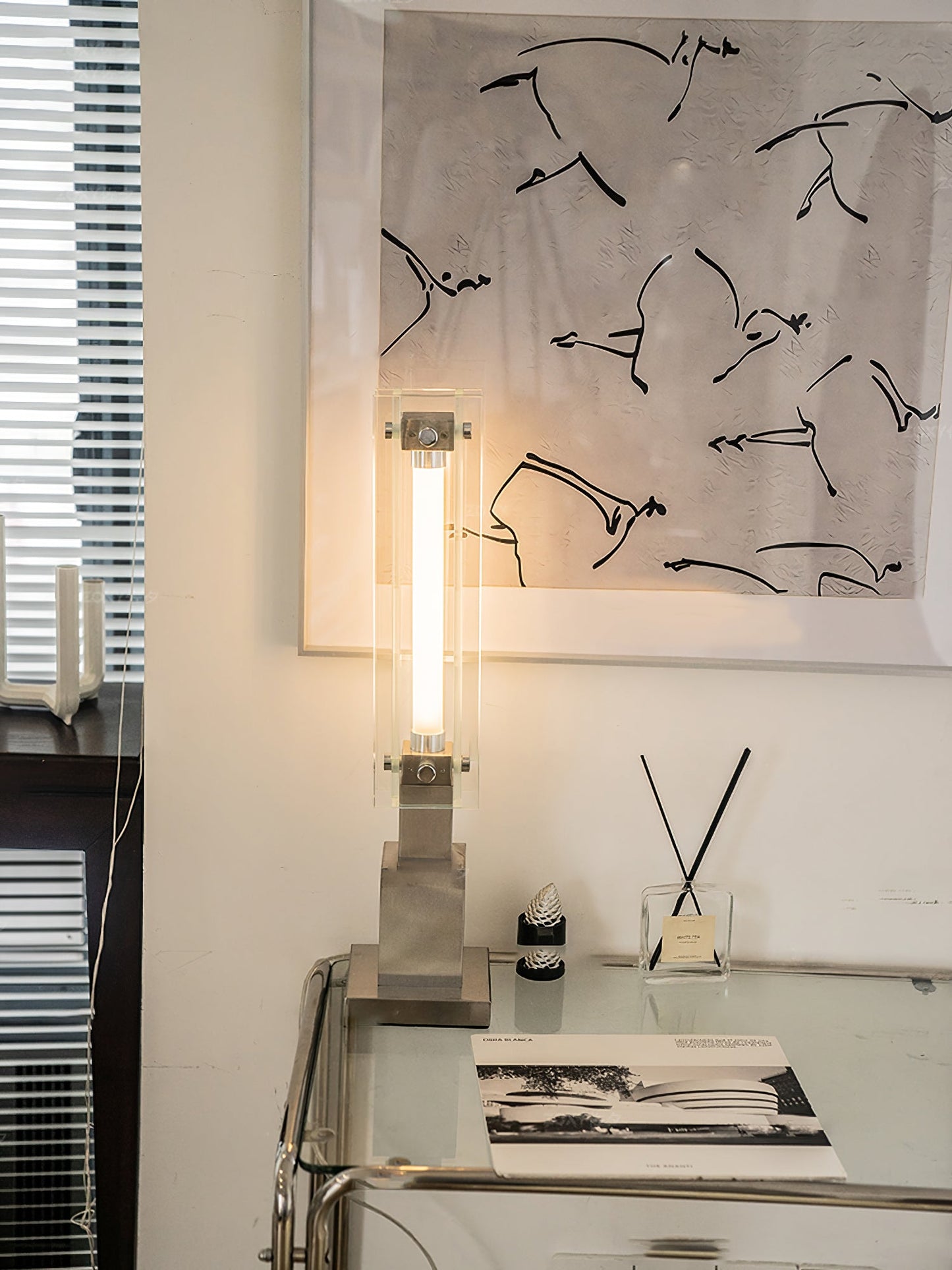 LampadaireGlow - Table Lamp with Refined Shape and Soft Glow