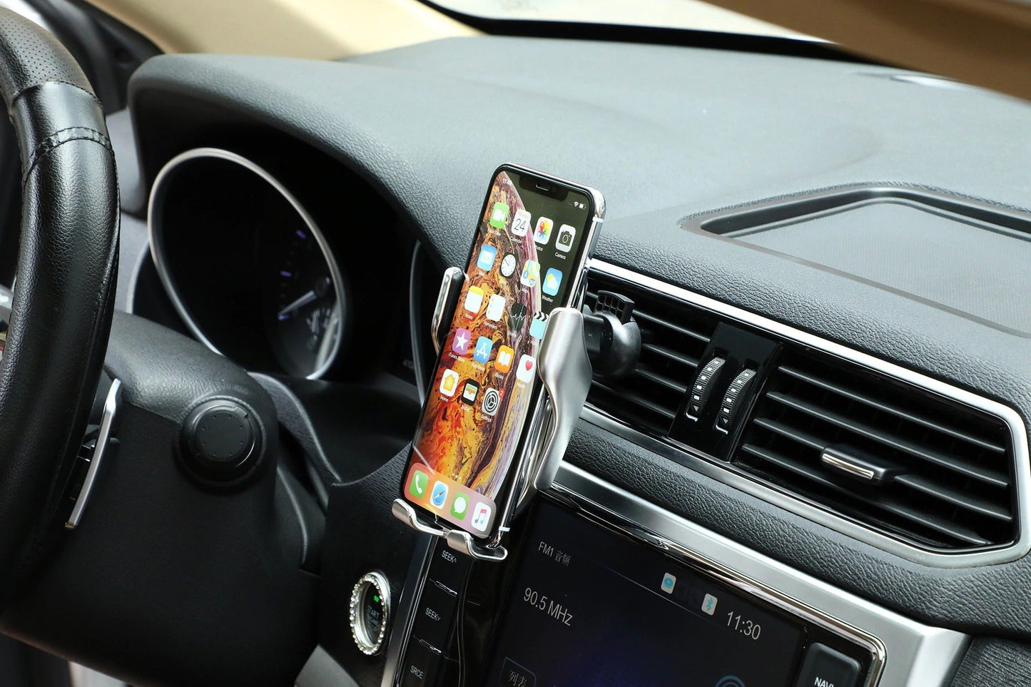 Support de téléphone à serrage automatique