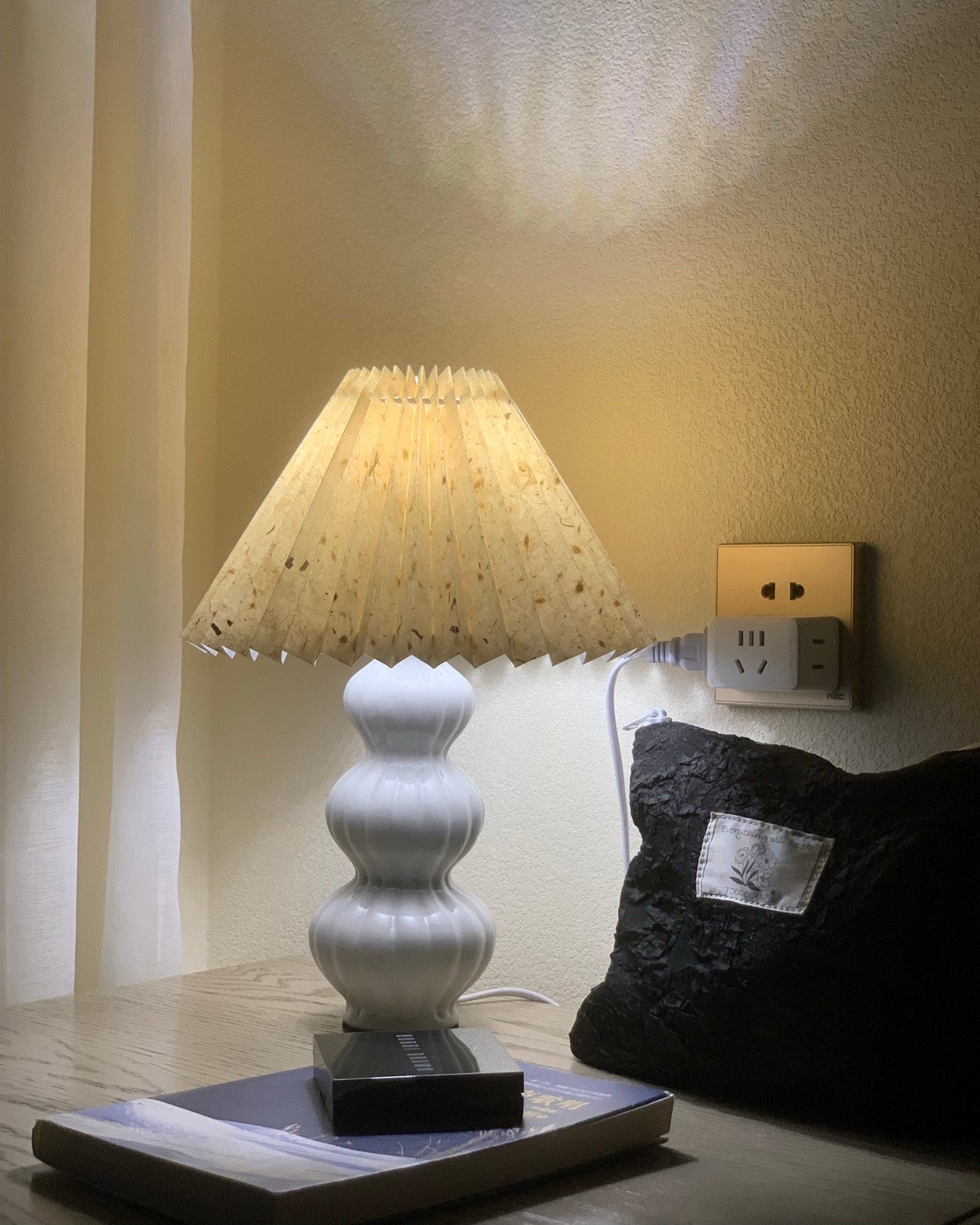 LunaLuxe - Table Lamp with Pleated Style and Pleasant Atmosphere