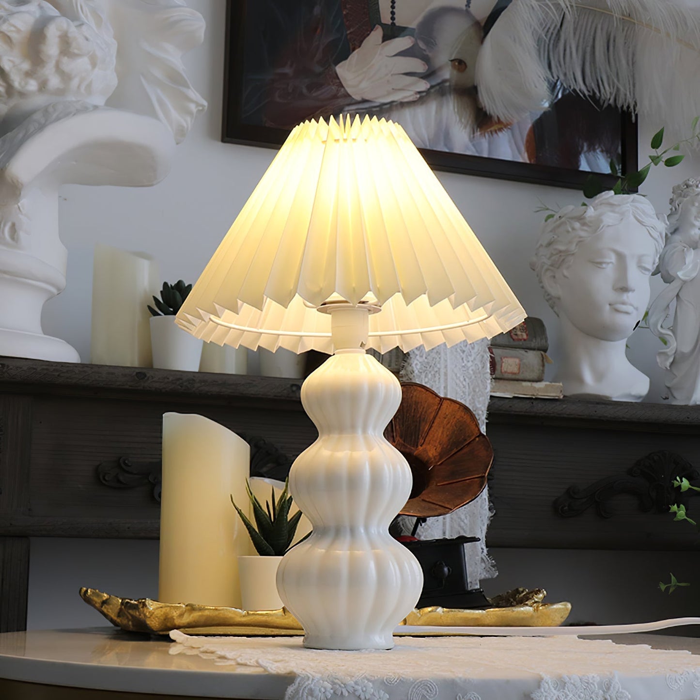 LunaLuxe - Table Lamp with Pleated Style and Pleasant Atmosphere