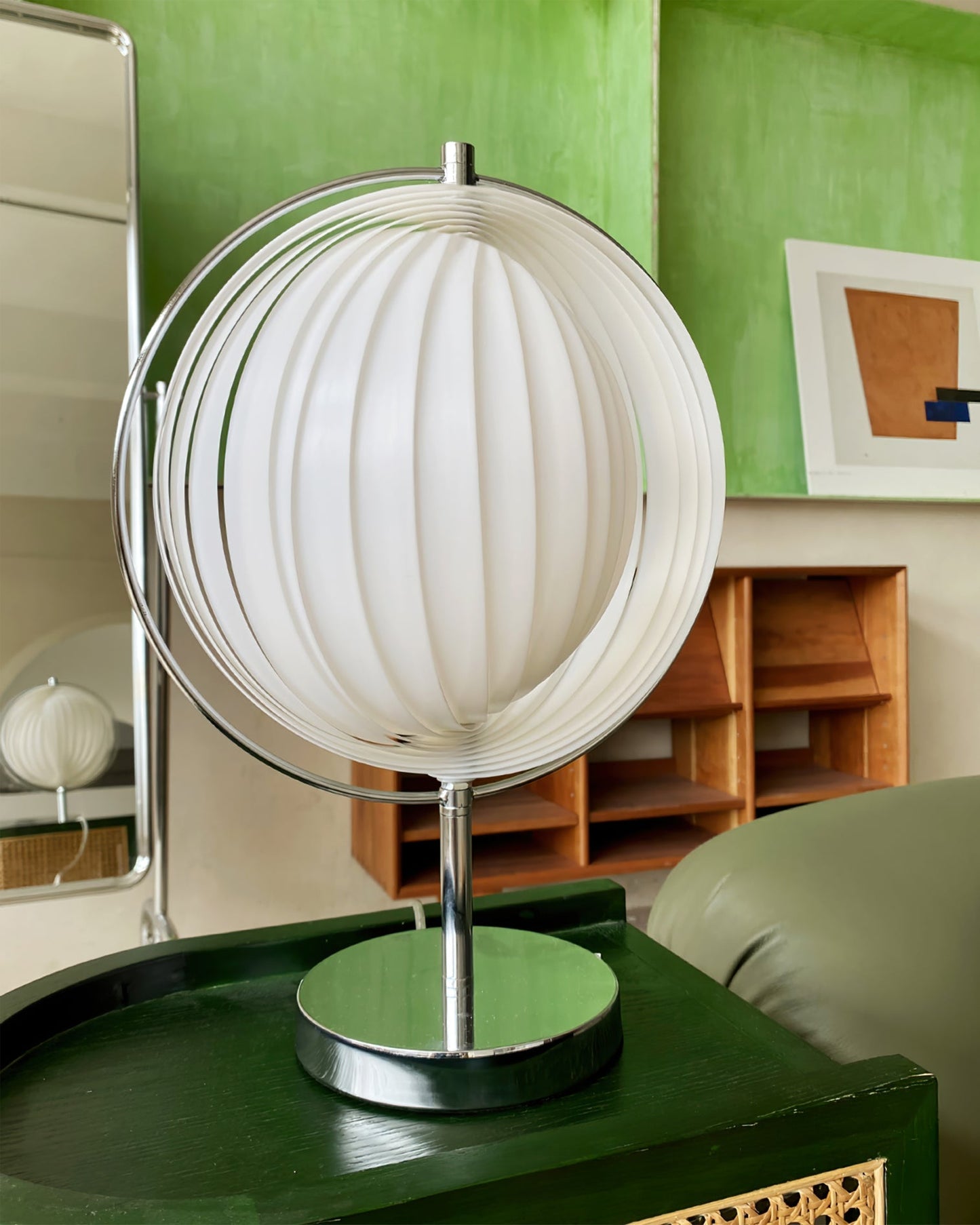 LunaGlow - Rotatable Table Lamp in Chrome