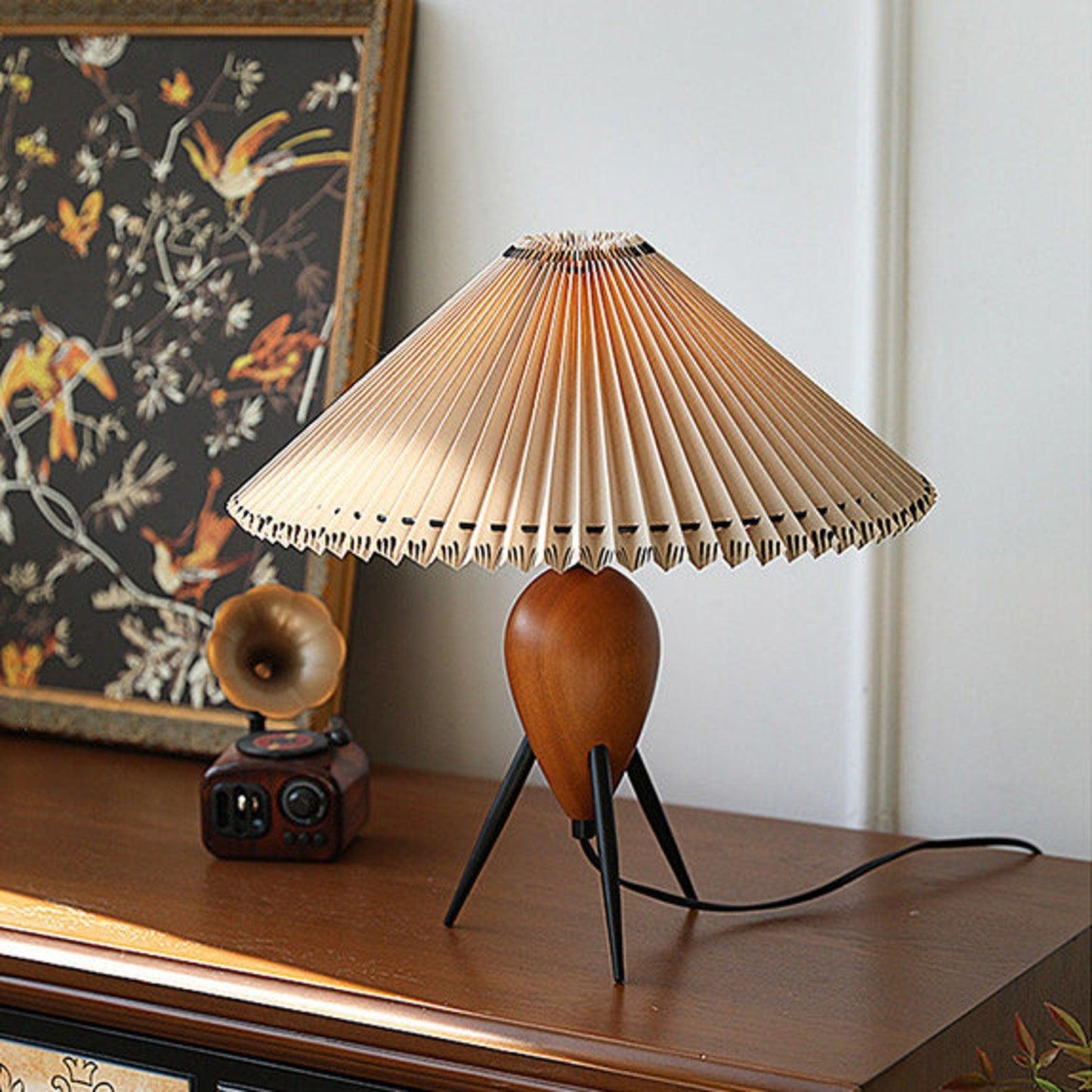 NatureBeam - Tripod LED Lamp with Walnut and Fabric Shade