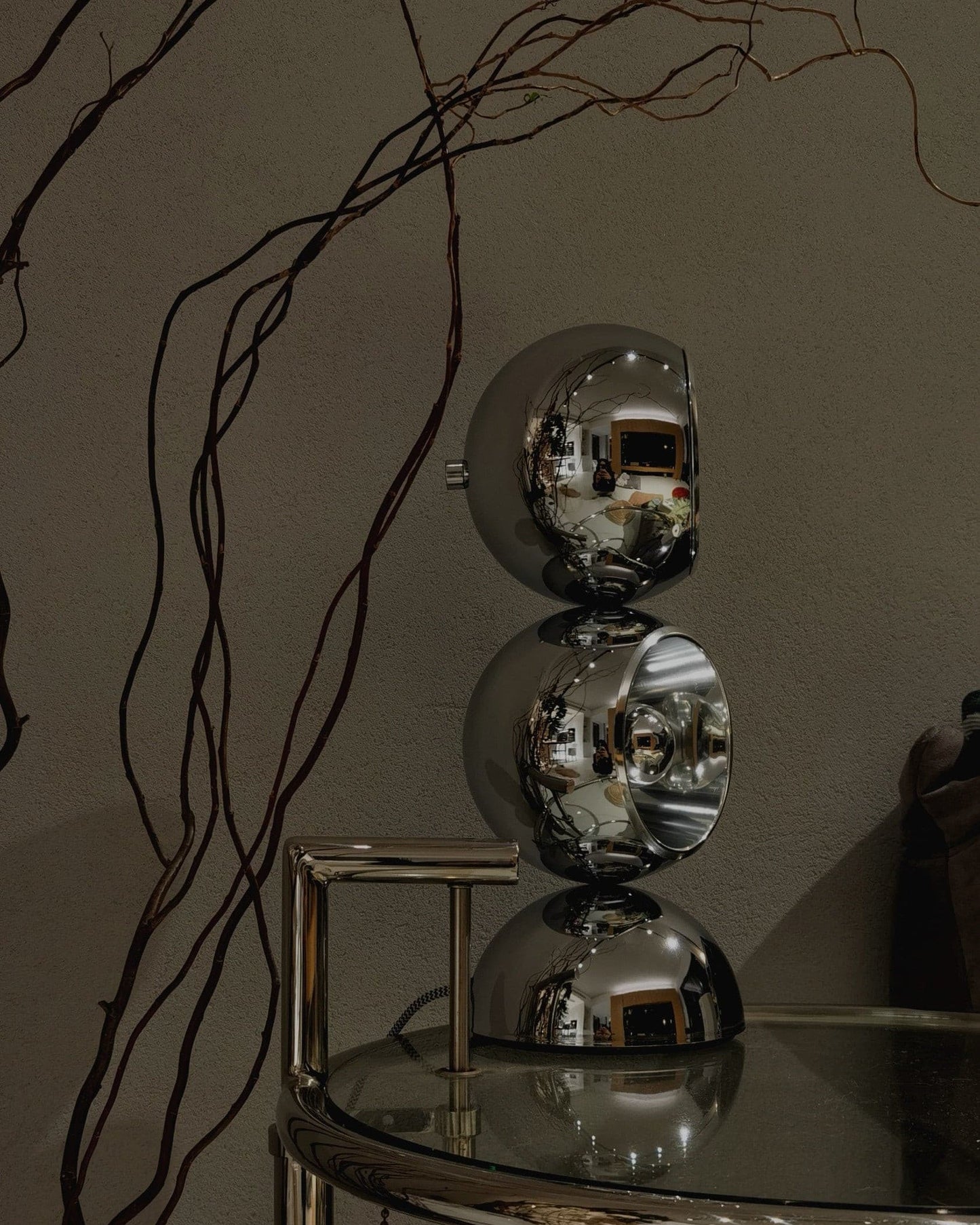 LuxeMickey - Table Lamp with Charismatic Style and Subtle Lighting