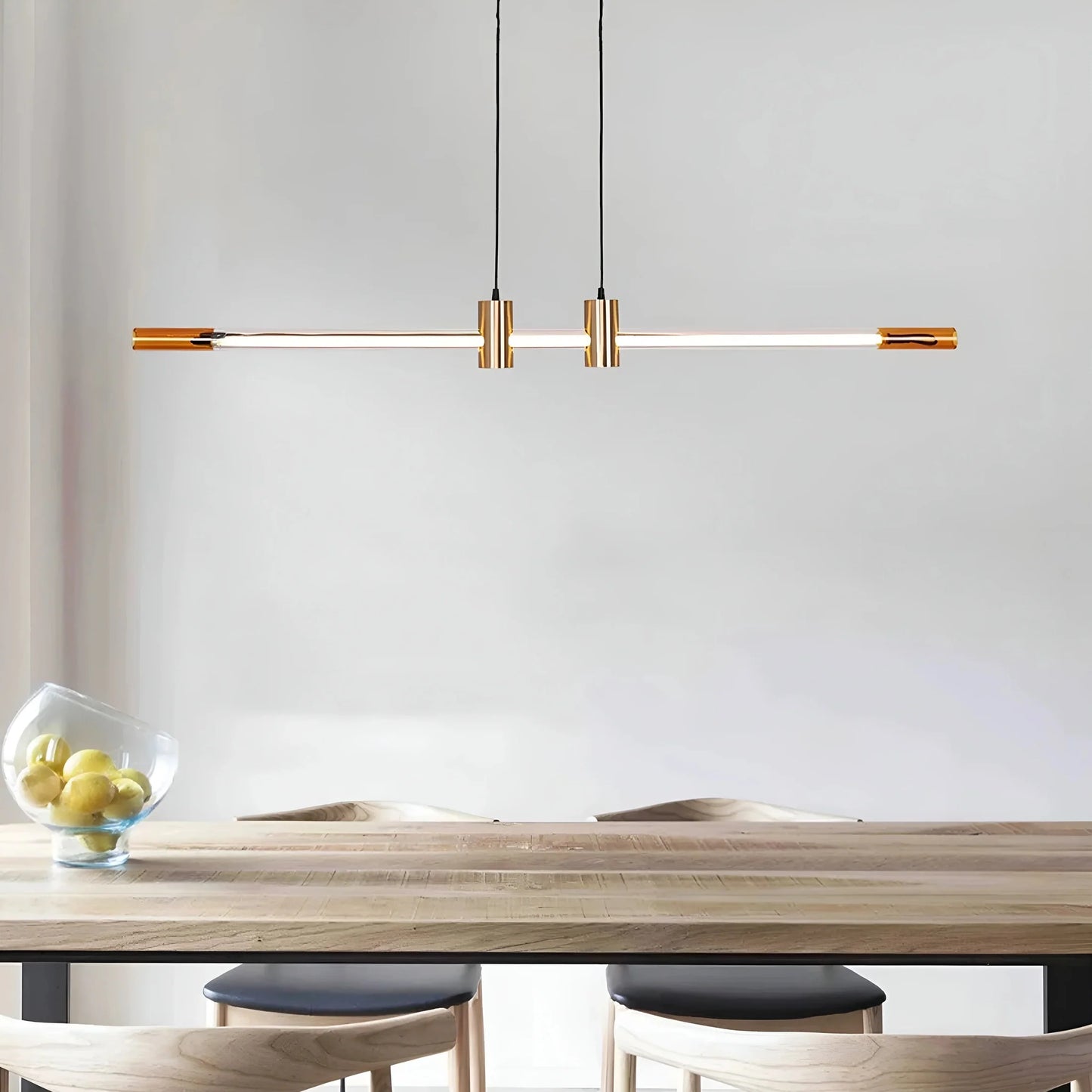 GlowElevate - Stilig lysekrone i gulldesign