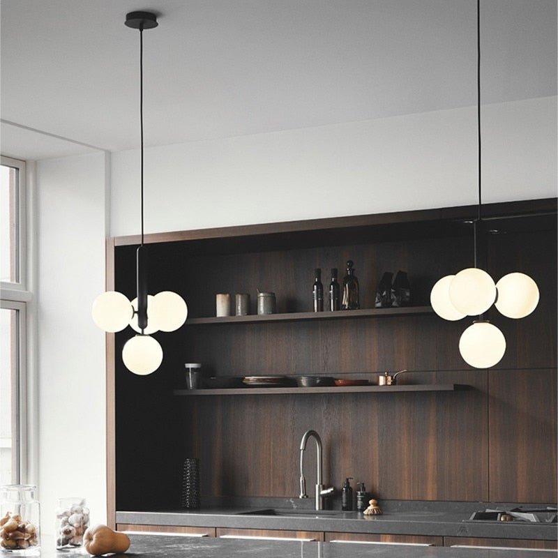 ClearLume - Verfeinerte Glas-Pendelleuchte mit Aluminiumdetails
