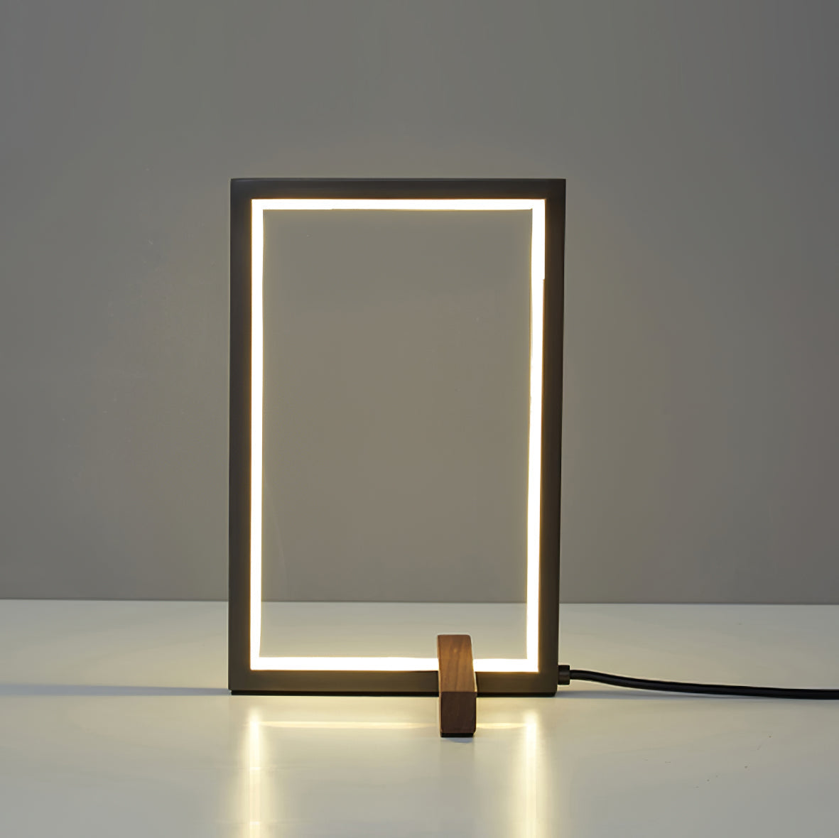 MireAura - Træbordlampe