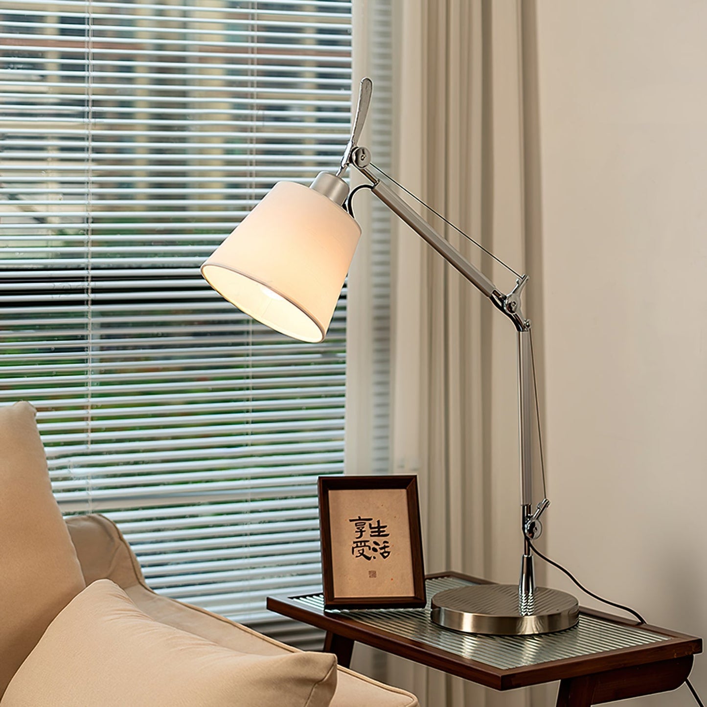 ModernLite - Klassisk Bordlampe