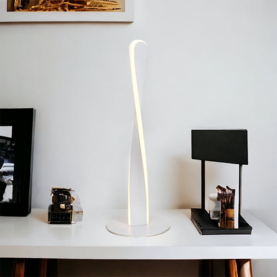 DimBeam - Dimmbar aluminium skrivebordslampe for fleksibel belysning
