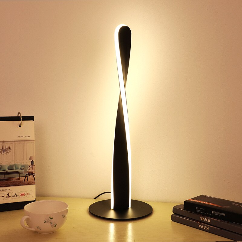 DimBeam - Dimmbar aluminium skrivebordslampe for fleksibel belysning