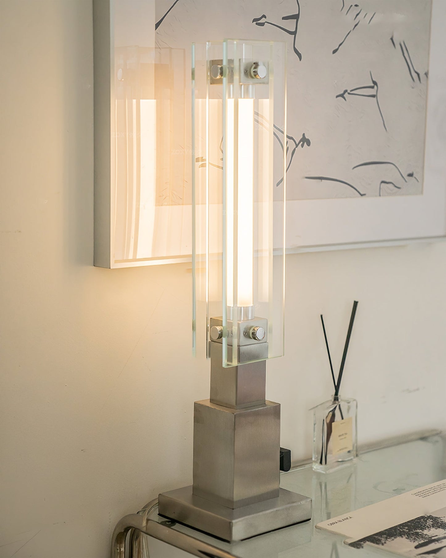 LampadaireGlow - Table Lamp with Refined Shape and Soft Glow