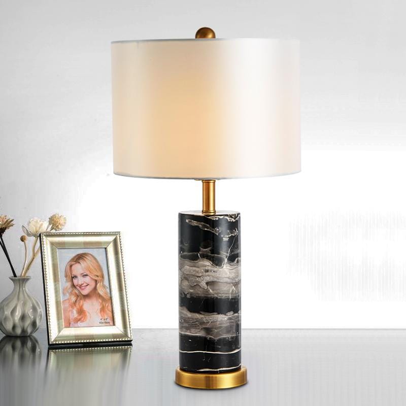 MarbleGlow - Tischlampe mit Marmorsockel