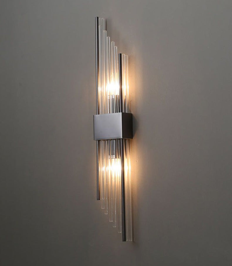 RadiantLux - Guld Krystal Væglampe med Bæredygtigt Design