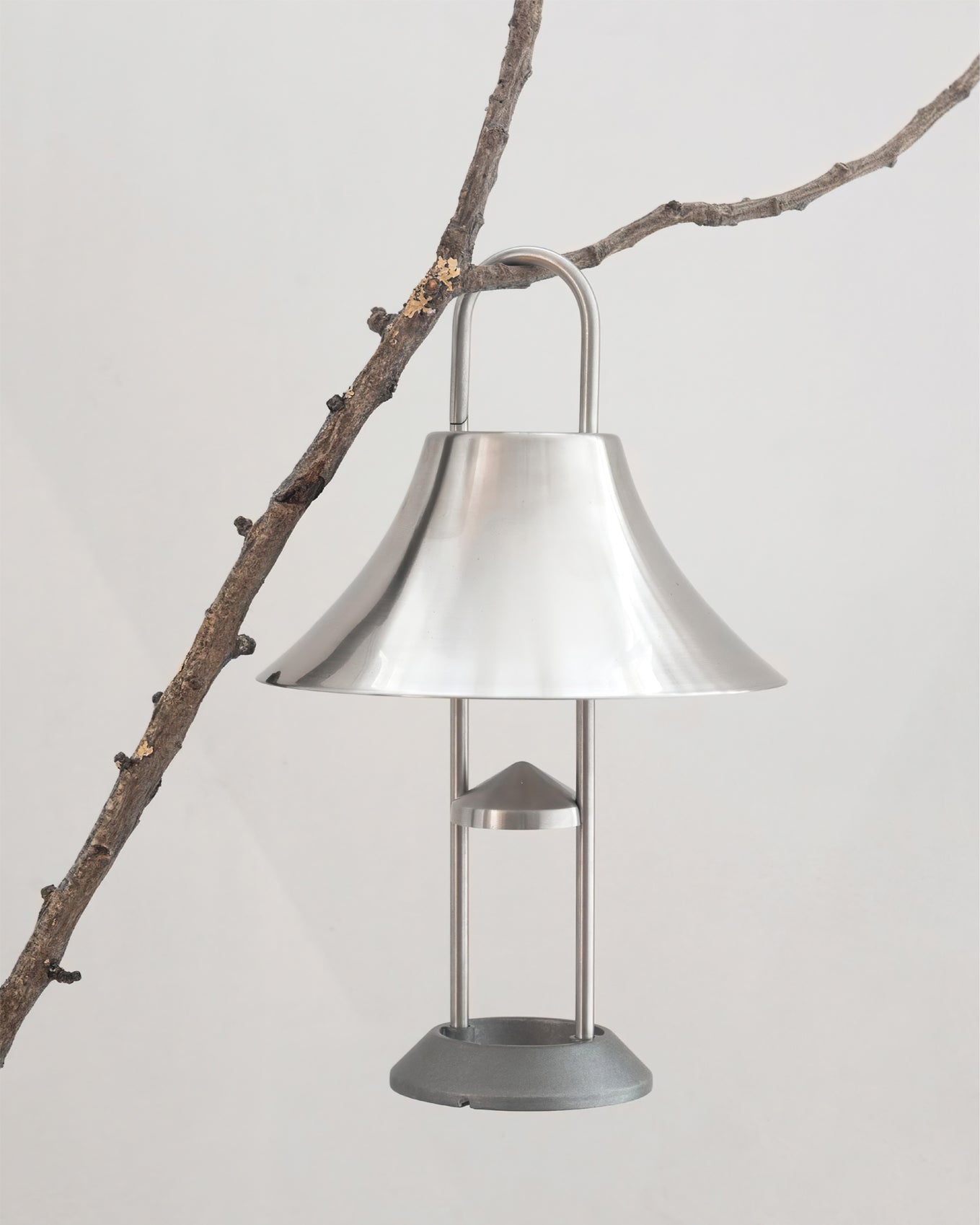 OysterShine – Genopladelig LED-bordlampe med monteringskrog
