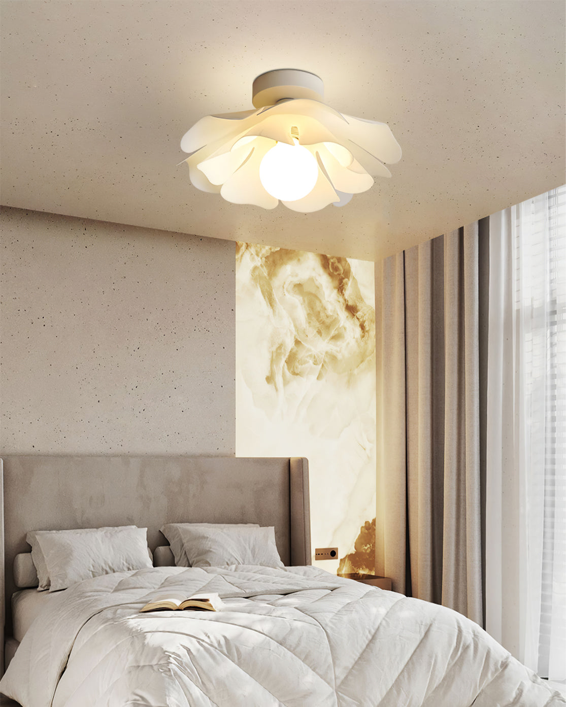 BloomGlow - Ceiling Lamp with Night Flowers and Warm Glow