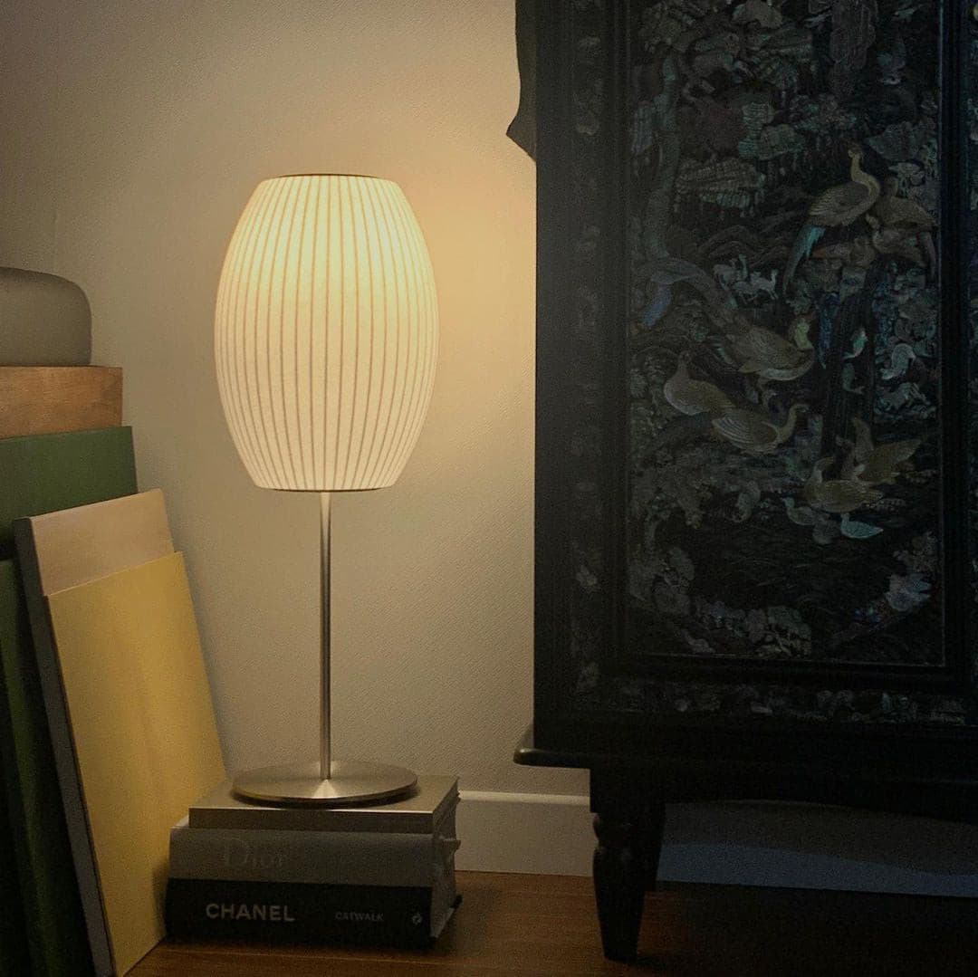 NelsonGlow - Classic Table Lamp with Steel Base