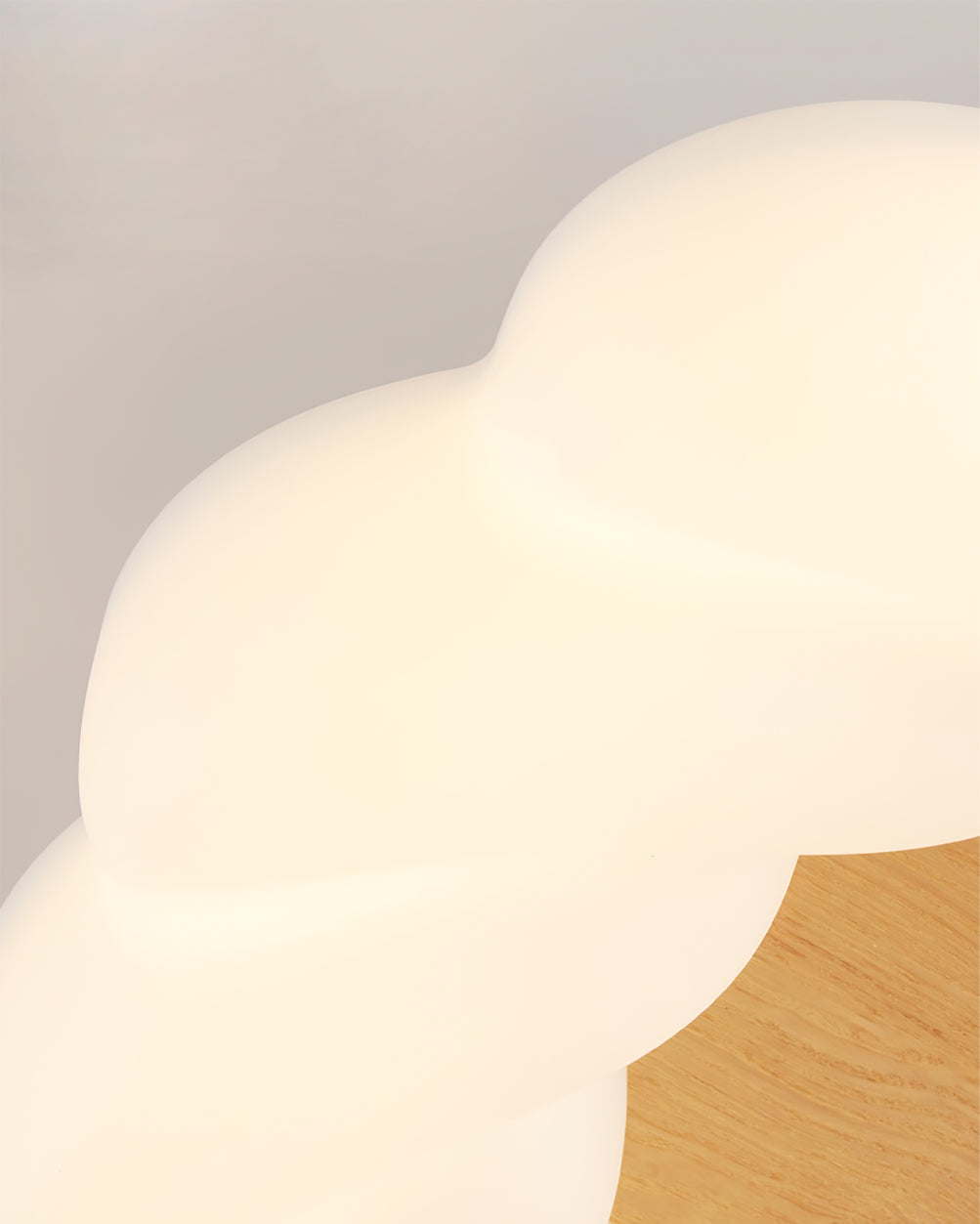 NubiGlow - Ceiling Light with Modern Style and Pleasant Light Distribution