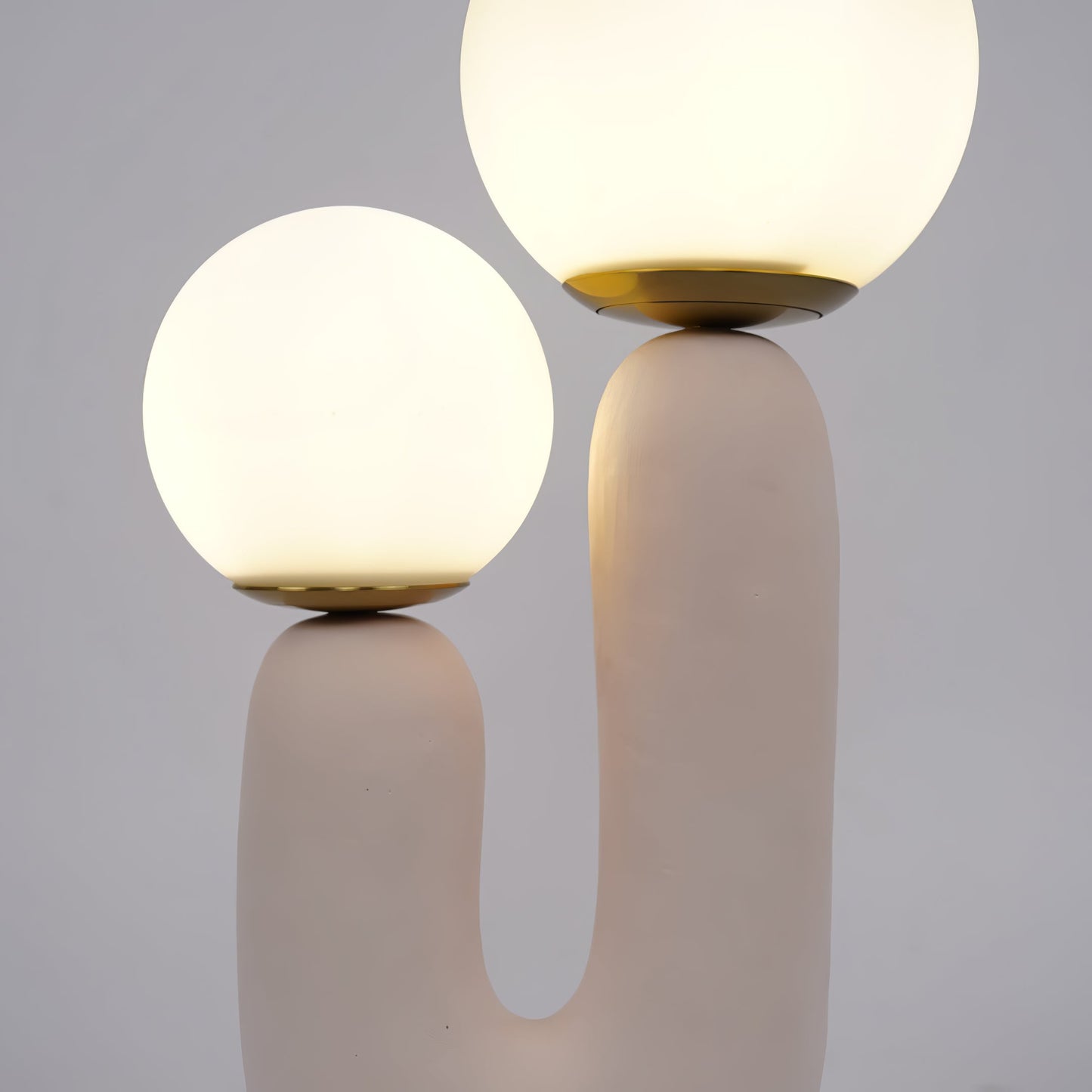 EcoLuxe - Moderne glas- og harpiksbordlampe