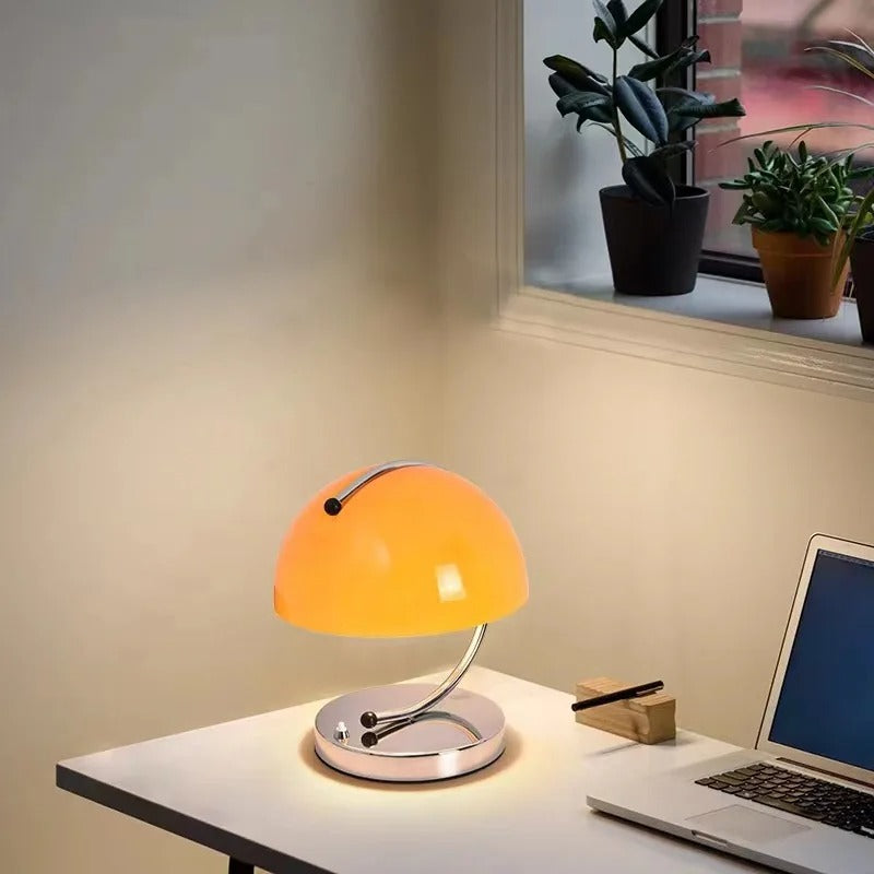NordicAura - Bordlampe i Gdansk Design