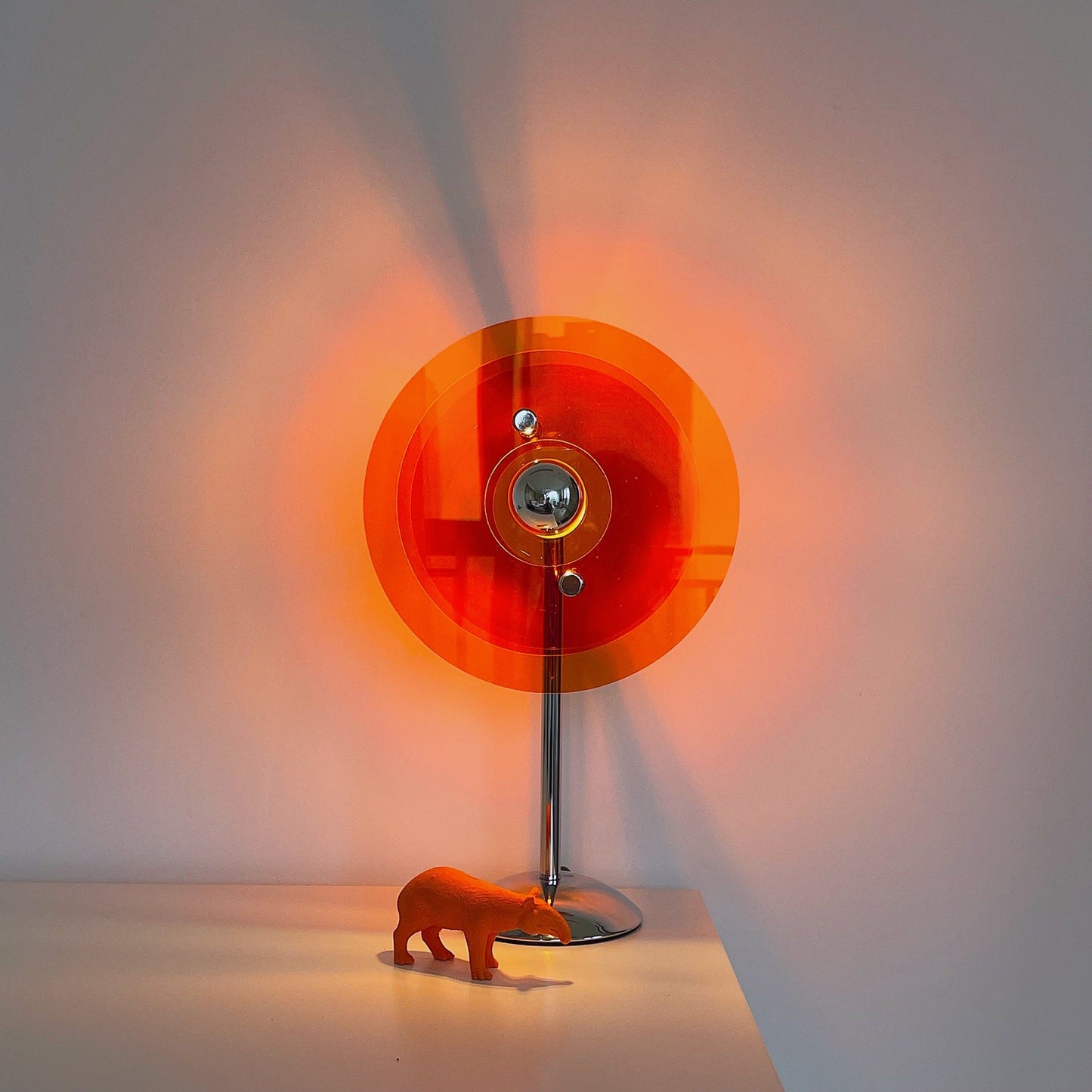 MirroredStyle - Geometrisk UFO Bordlampe