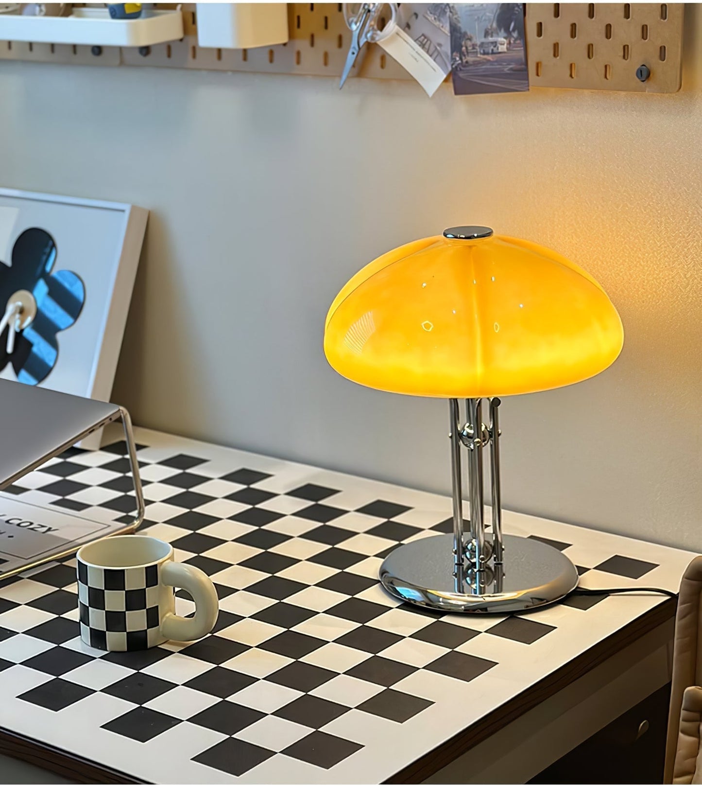 BauhausGlow - Lampe de table champignon