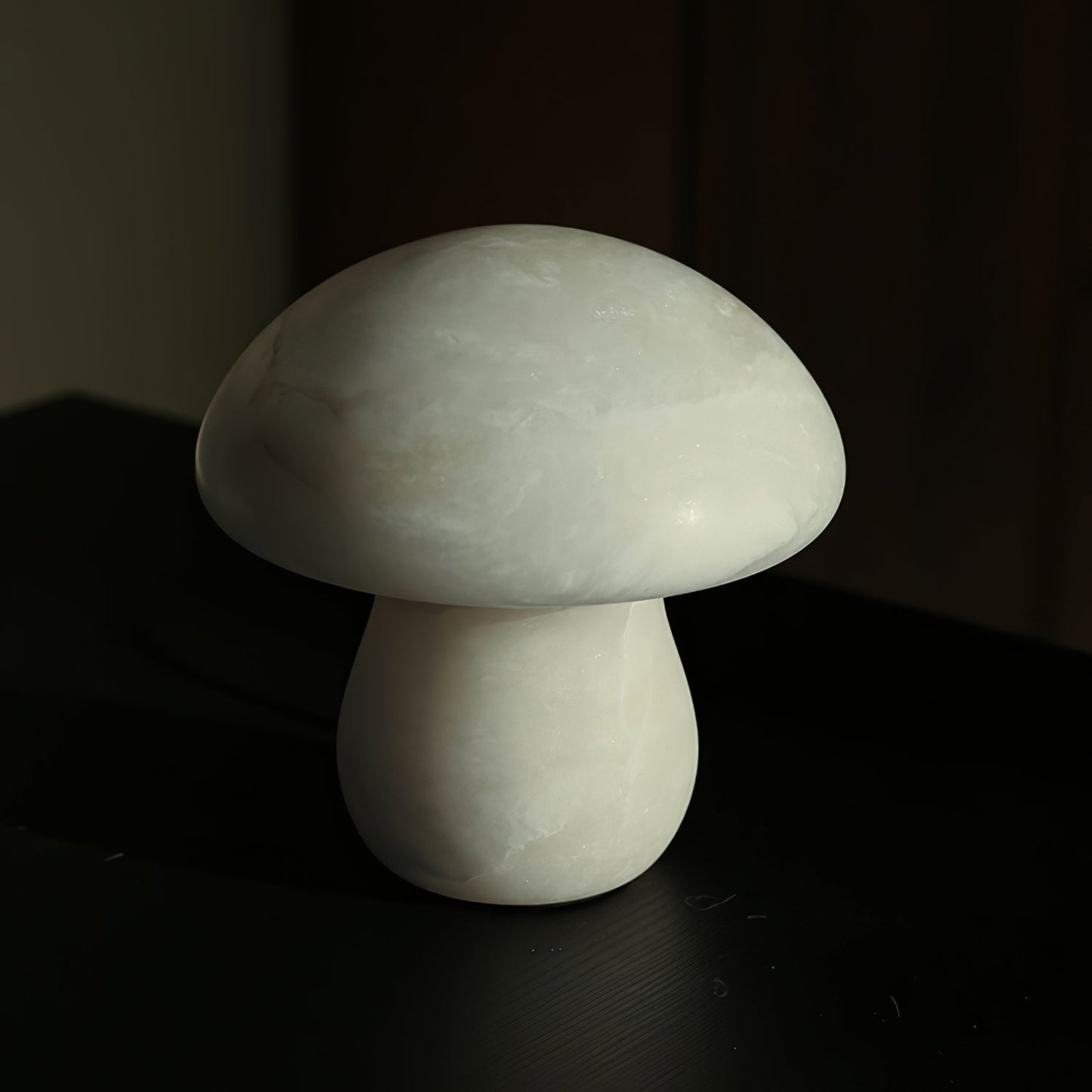 MushroomAura - Alabaster Table Lamp