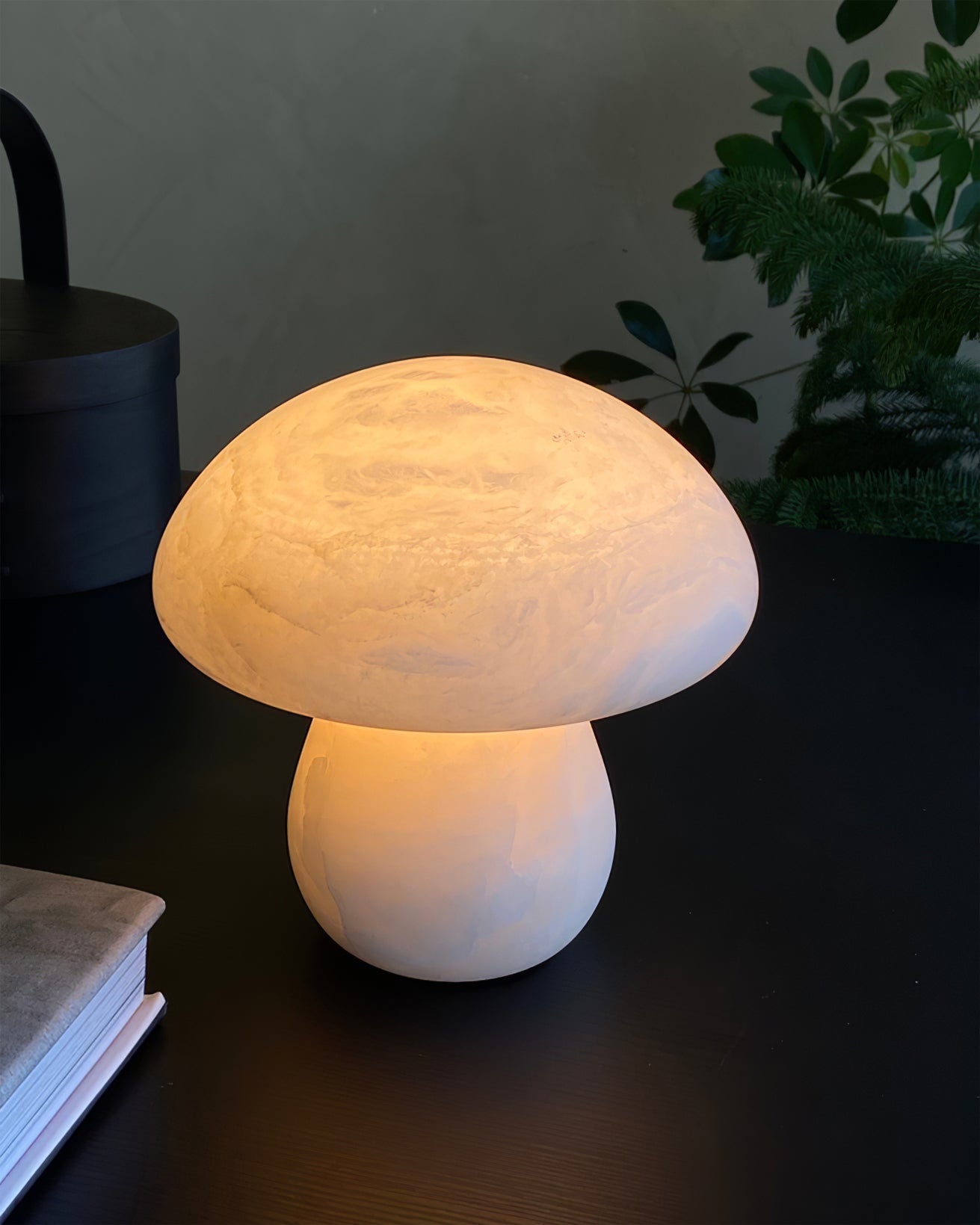 MushroomAura - Alabaster Table Lamp