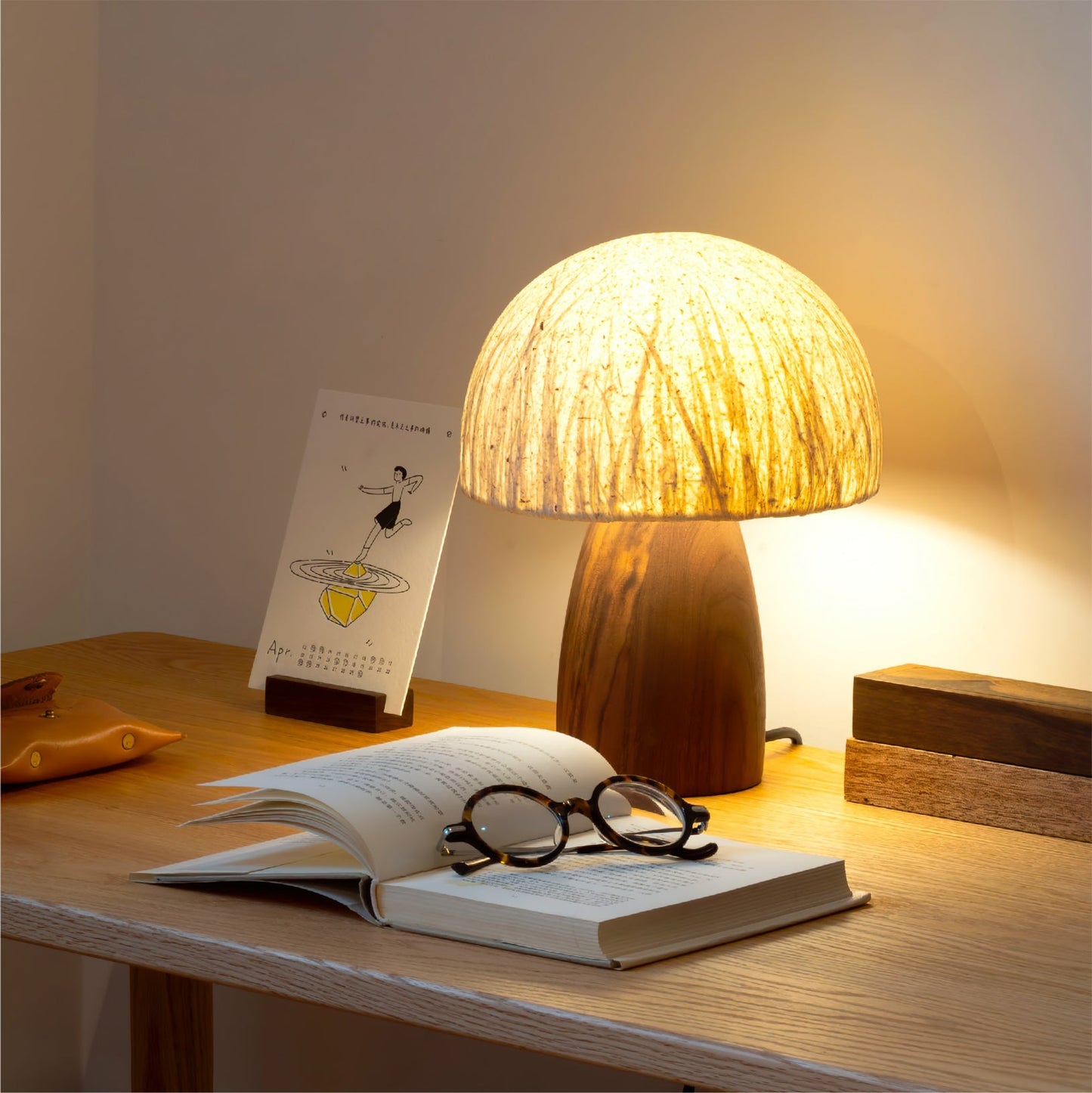 Light Mushroom - Table Lamp in Playful Mushroom Shape with Warm Light