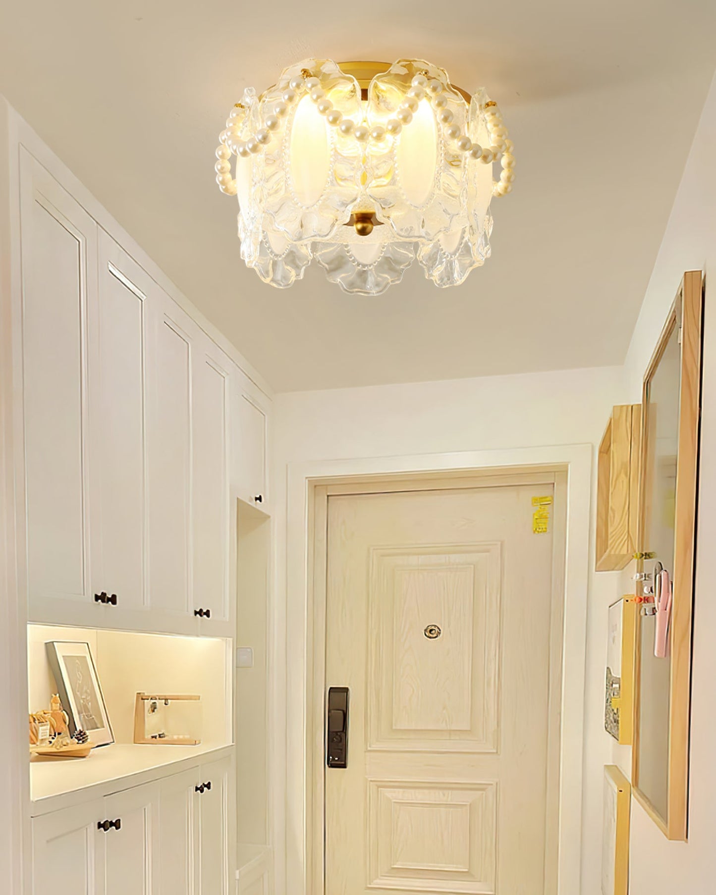 PetalLuxe - Ceiling Light with Petal Design and Subtle, Luxurious Lighting