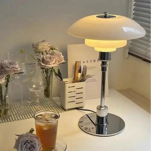 DiskLume - Metal Bordlampe med Lavt Design