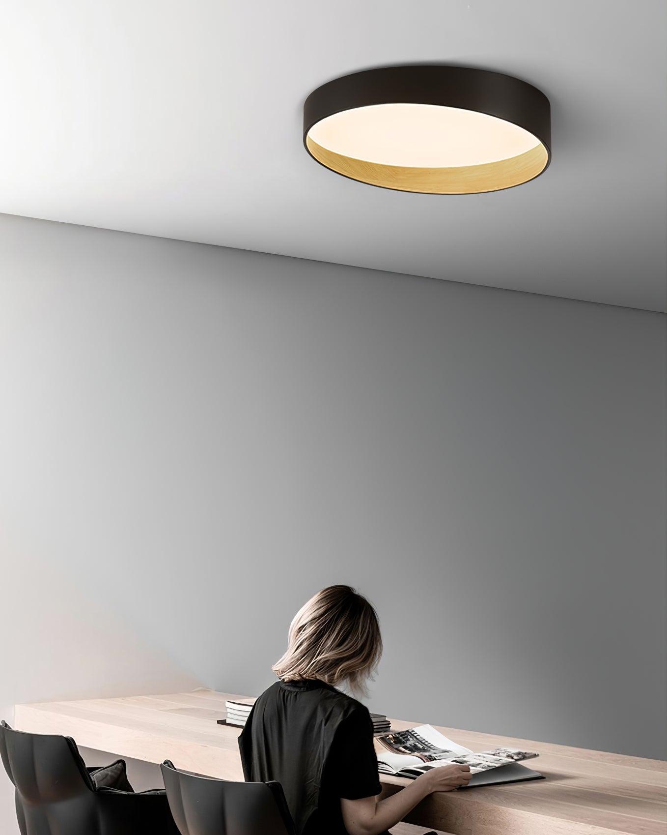 LuxeAlton - Ceiling Light with Elegant Finish and Subtle Lighting