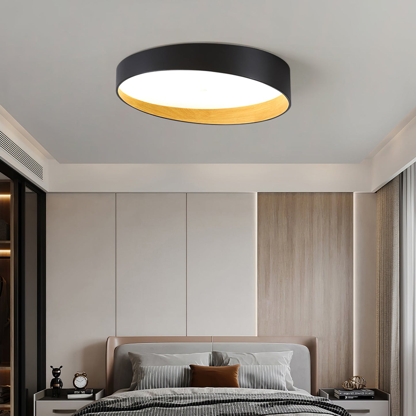 LuxeAlton - Ceiling Light with Elegant Finish and Subtle Lighting