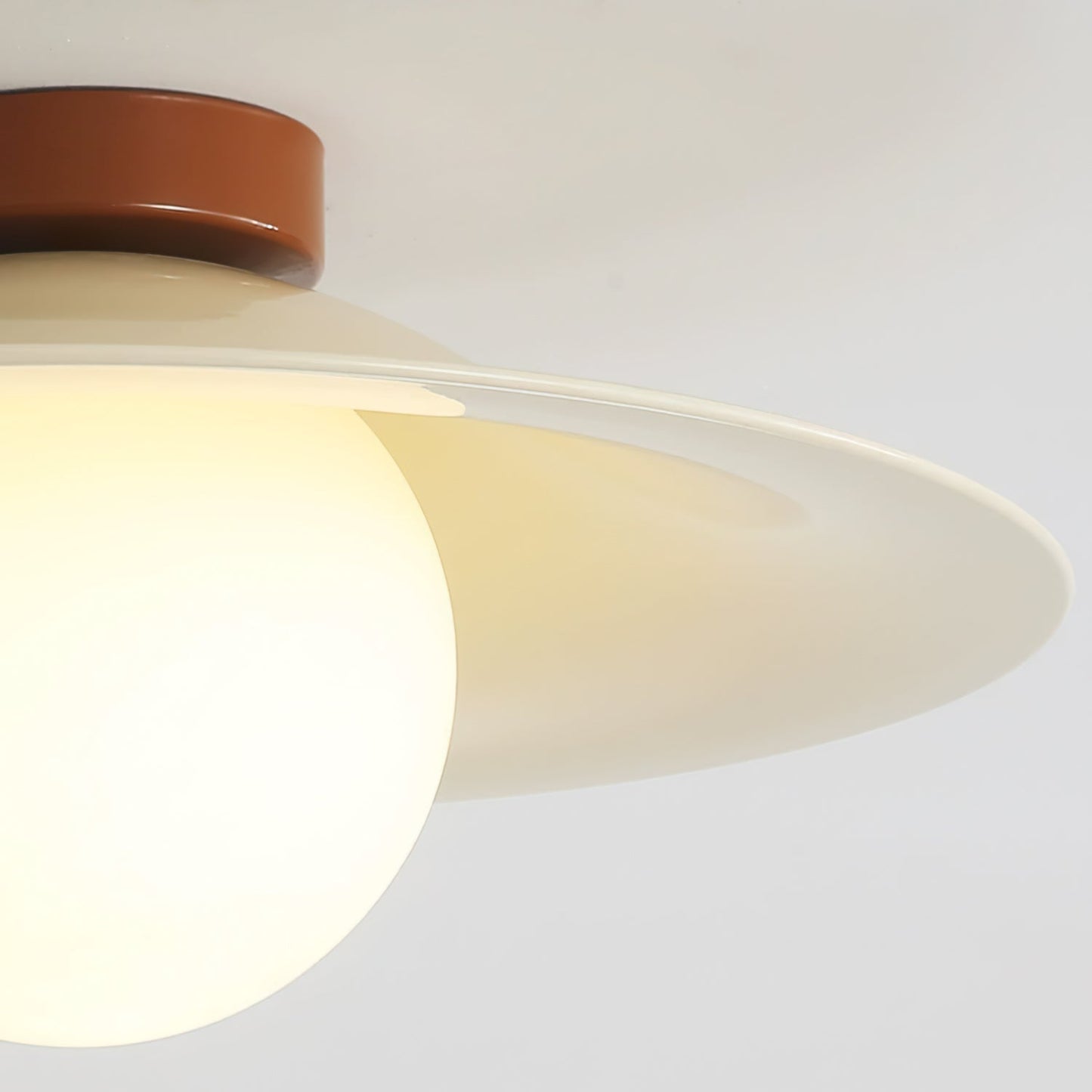 BezelLuxe - Ceiling Lamp with Luxurious Design and Intimate Lighting