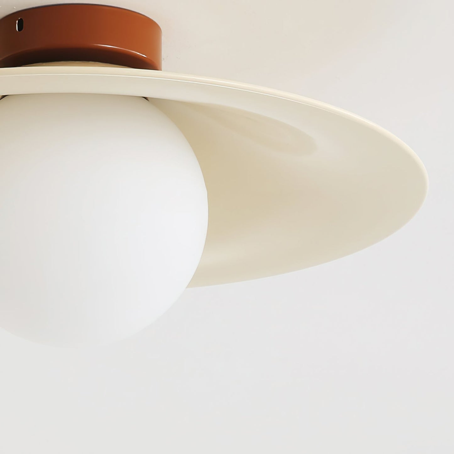 BezelLuxe - Ceiling Lamp with Luxurious Design and Intimate Lighting