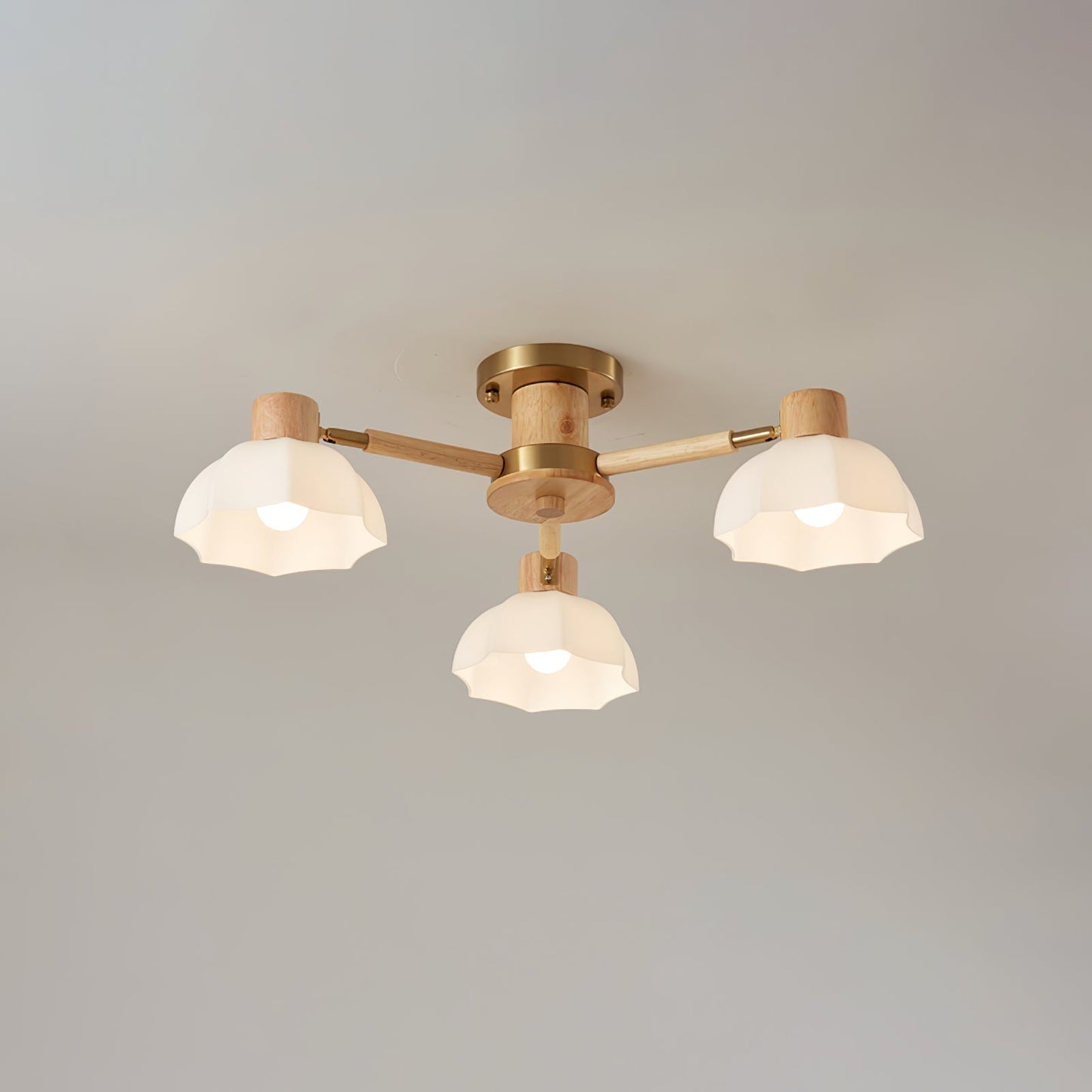 FloralLuxe - Deckenlampe mit Blumendesign und stimmungsvoller Beleuchtung
