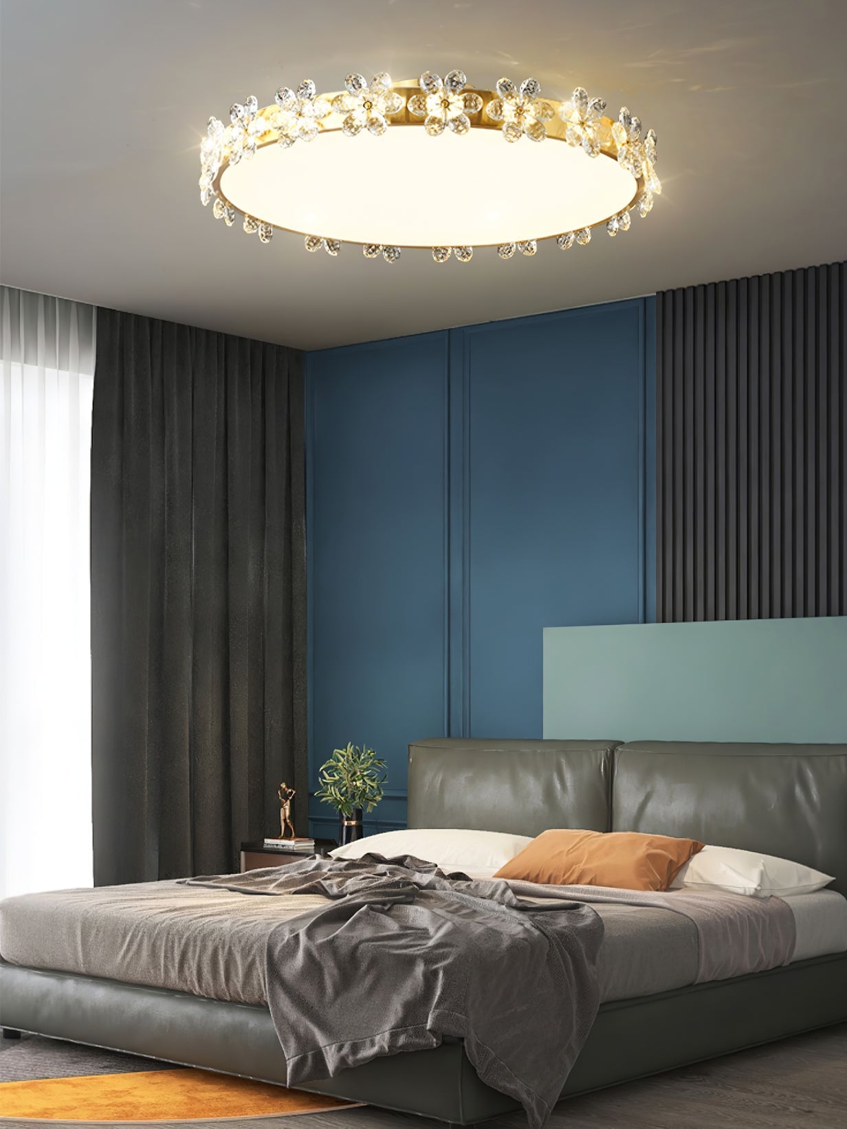 LuxePetal - Ceiling Light with Crystal Petals and Subtle Lighting