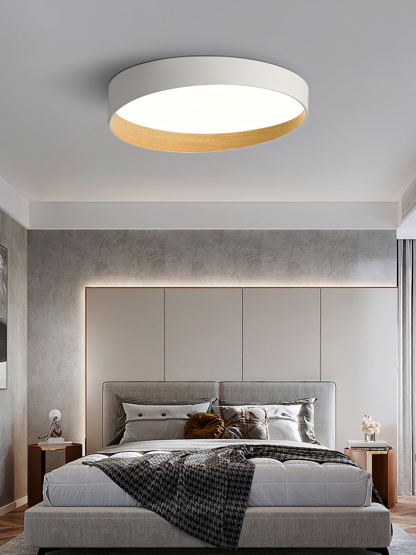 LuxeAlton - Ceiling Light with Elegant Finish and Subtle Lighting