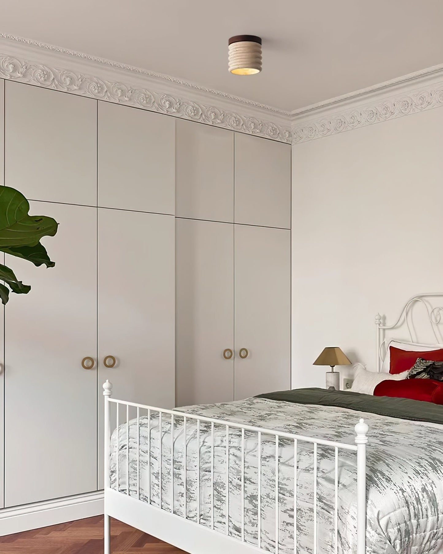 VaarniiLuxe - Loftlampe med skandinavisk design og subtil belysning