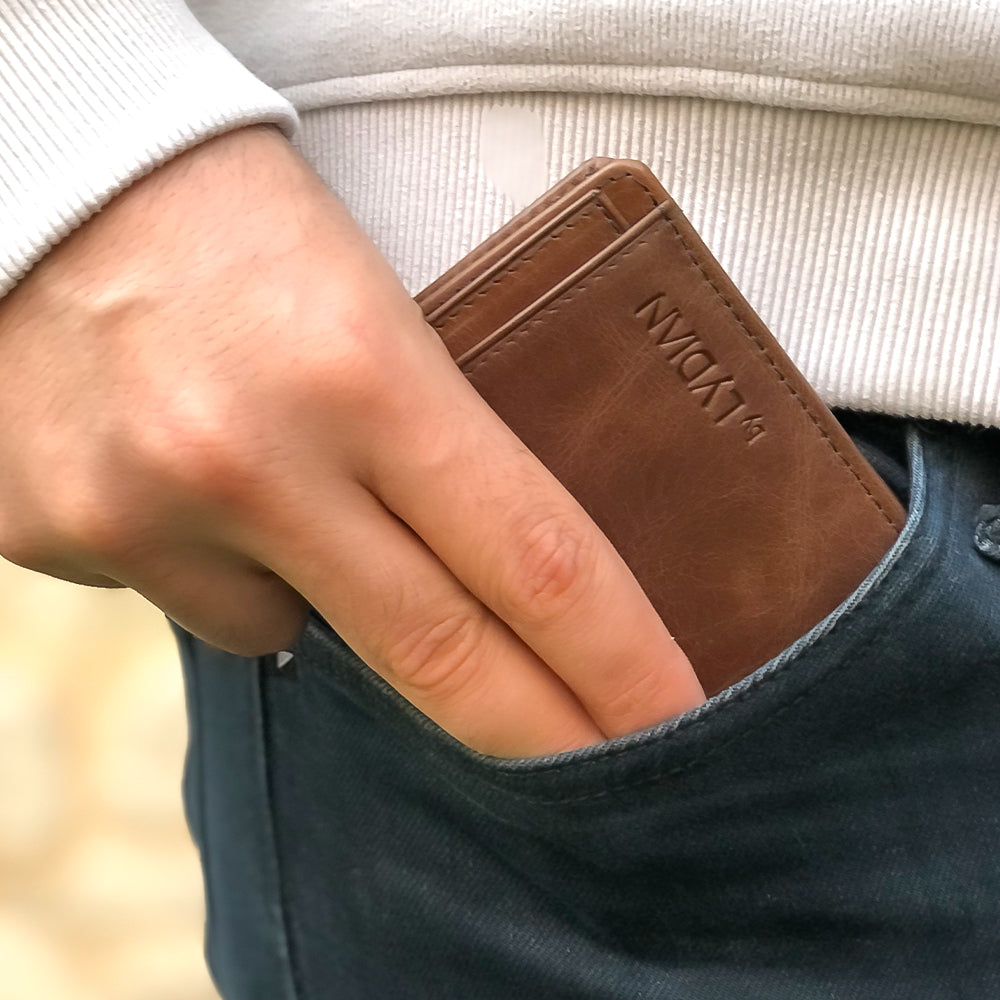 ValorFold – Portefeuille en cuir marron élégant avec gravure