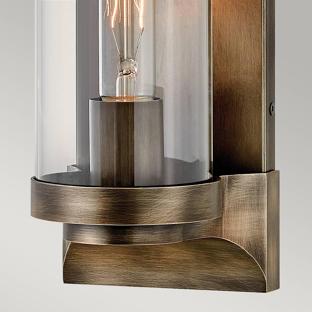 Pearson - Medium Væglanterne 1 Lys Bronze
