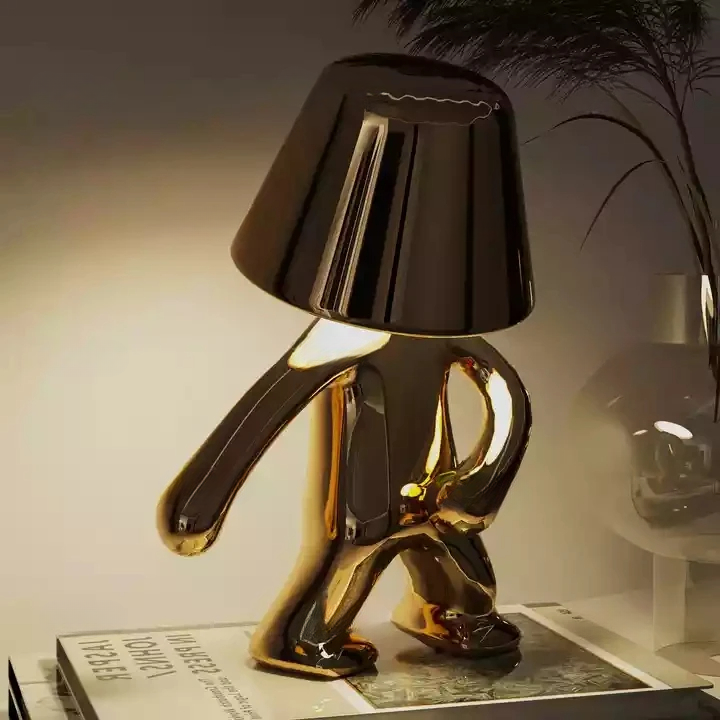 Yumi – Dansende Kunstlampe