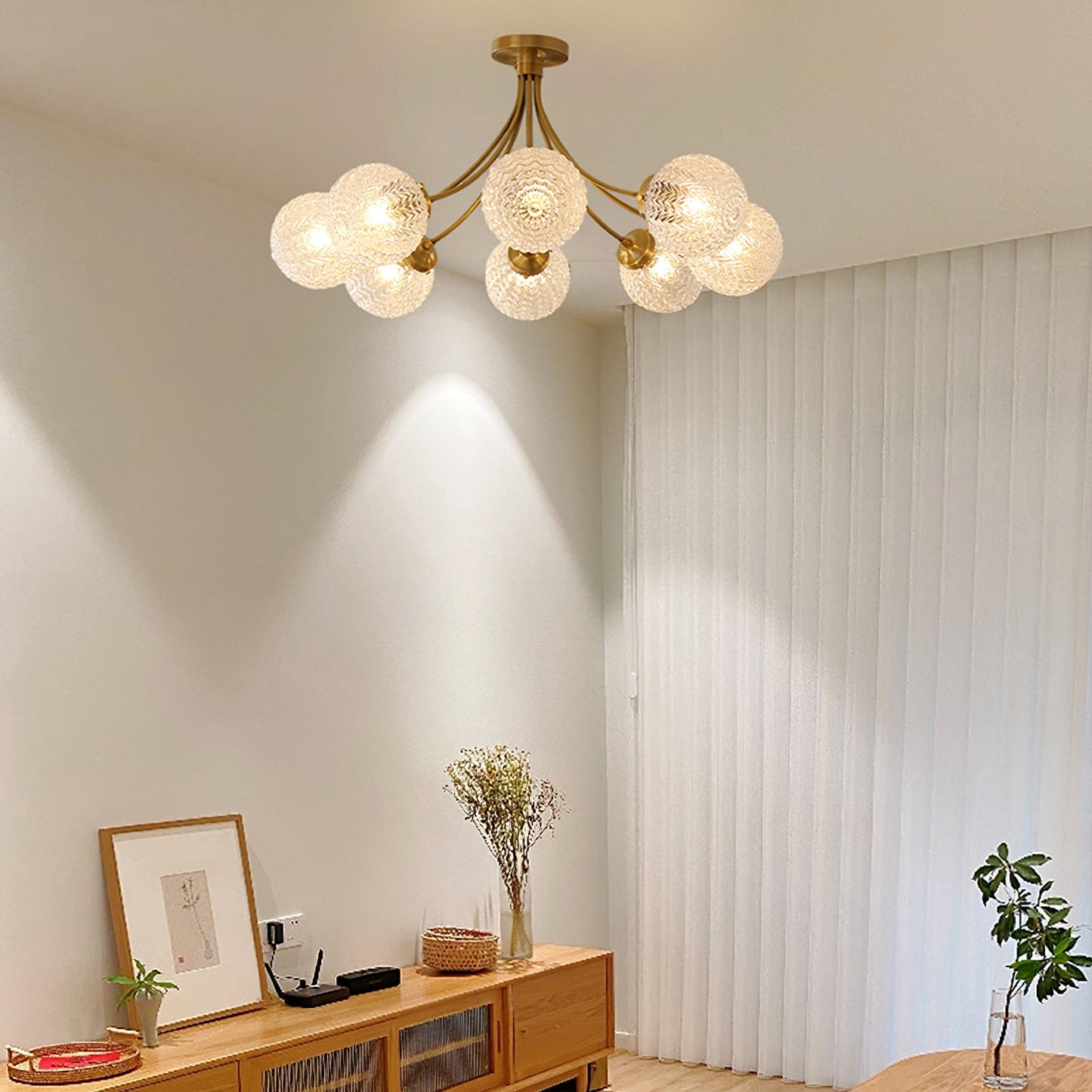 GlassLuxe - Taklampe med retro glassform og intim belysning