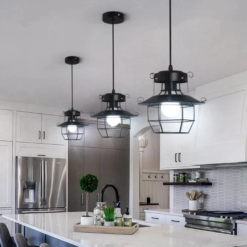 RetroFrame | Pendant Light with Vintage Charm