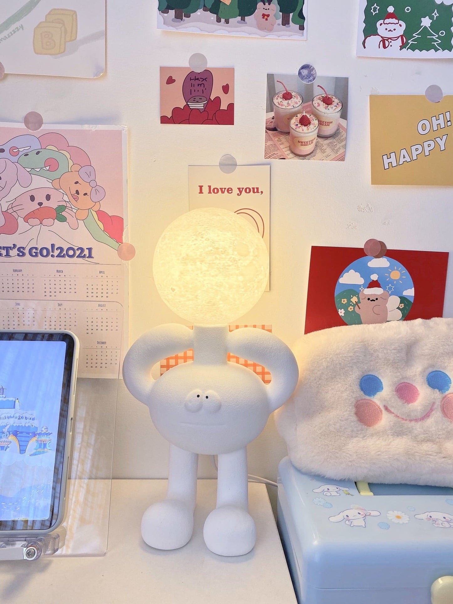 BotLuxe - Lampe de table avec design créatif de robot et lumière agréable