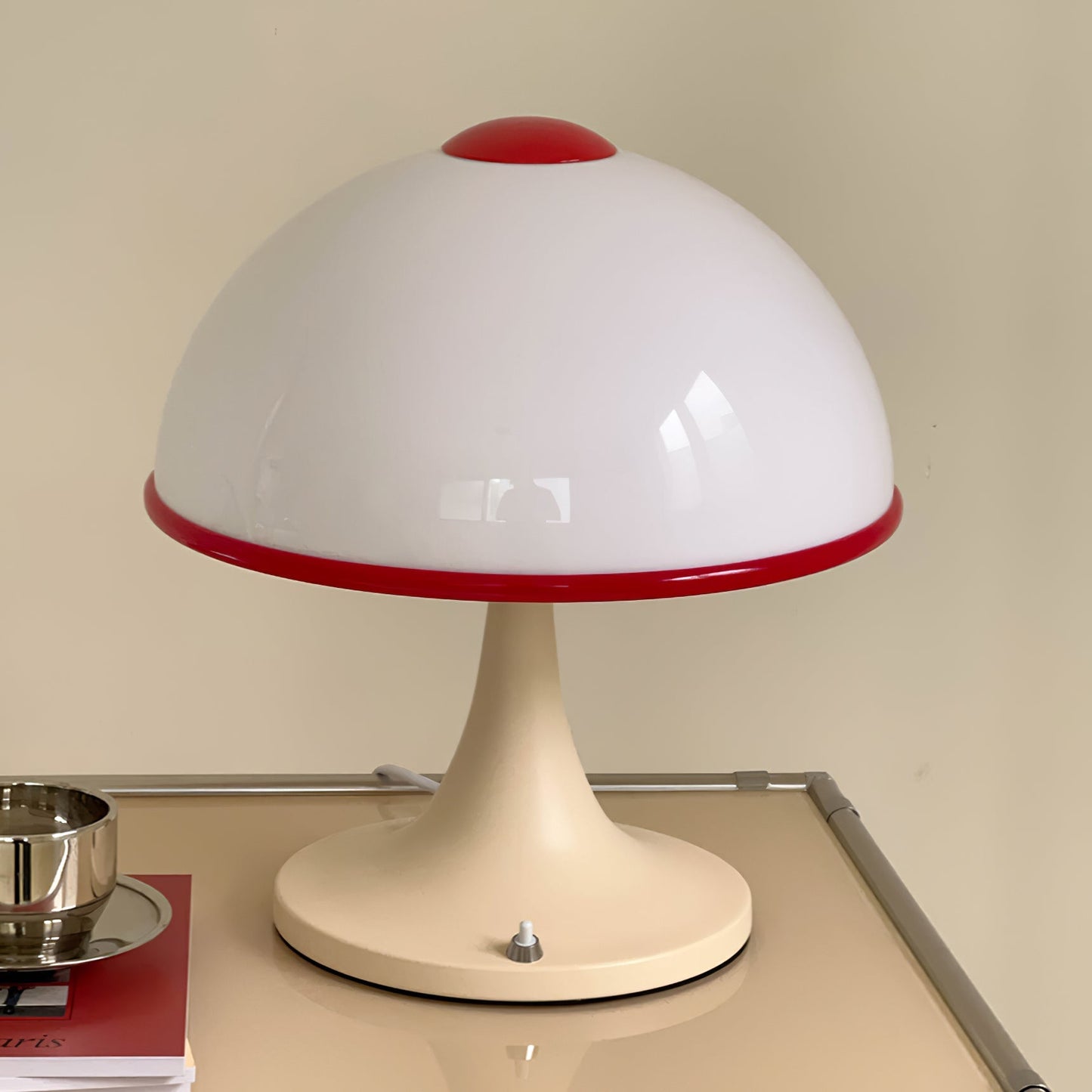Luxe Mushroom - Bordlampe med elegant fod og blød lysdiffusion