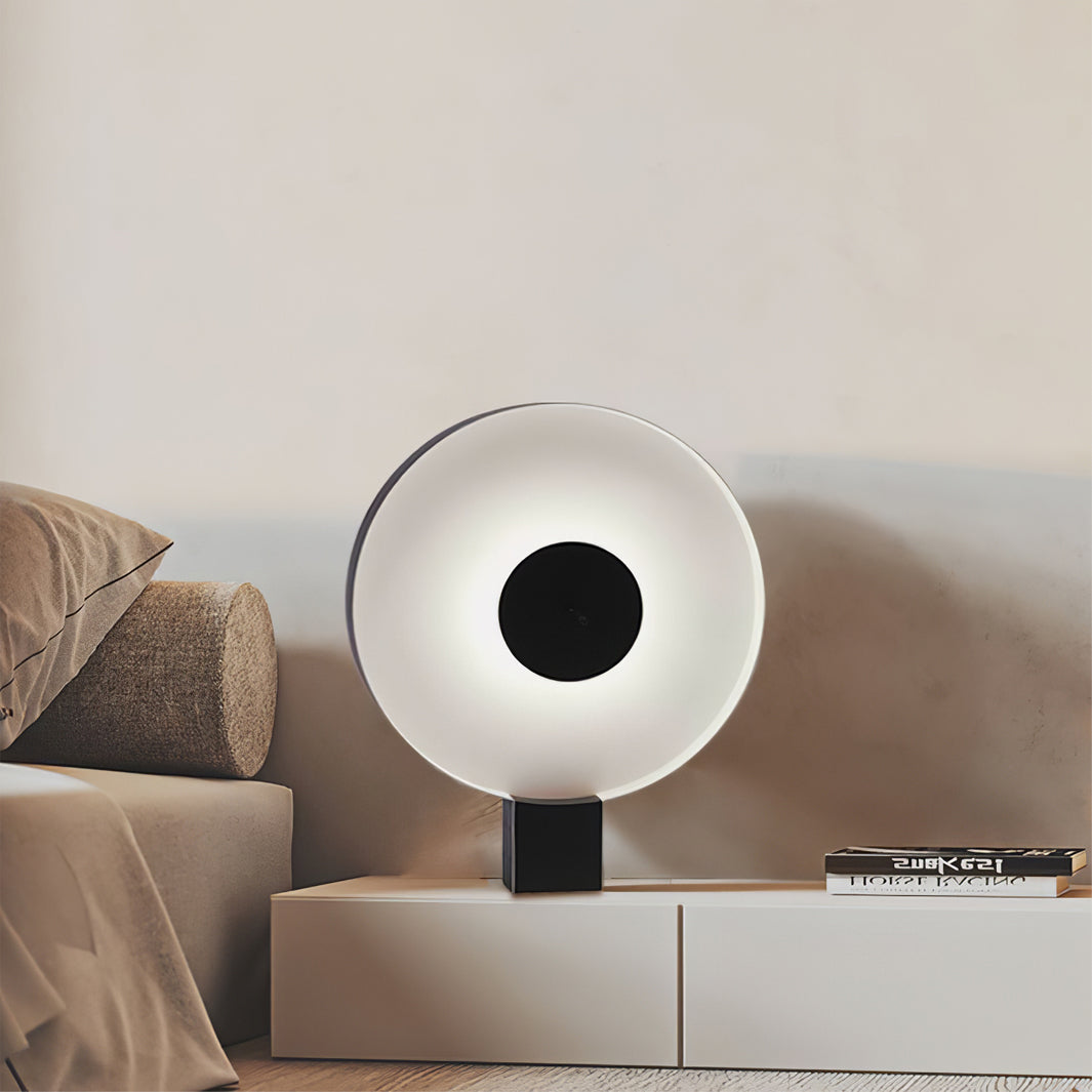 LunaDisc – Minimalist Table Lamp for Atmospheric Lighting